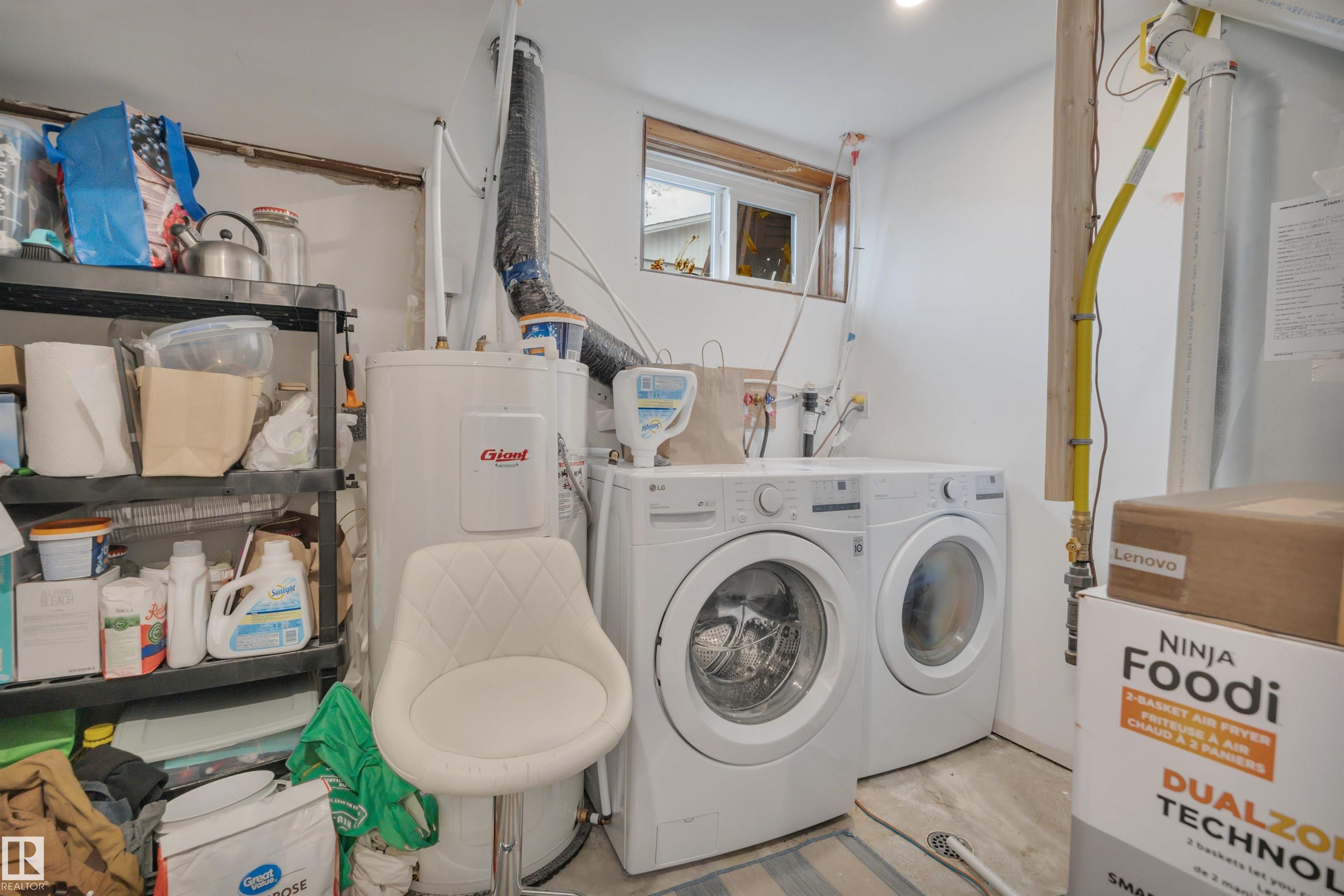 https://zimg.paragon.ice.com/ParagonImages/Property/PM/RAE/225401255/46/0/0/4b061055ec50fa0de0caf02c35c838e0/1/35ad29b0dcf7dd13a6a9654be3d67fd9/225401255-59a1caf0-4dee-41a7-bc36-13ba78ca7e64.JPG