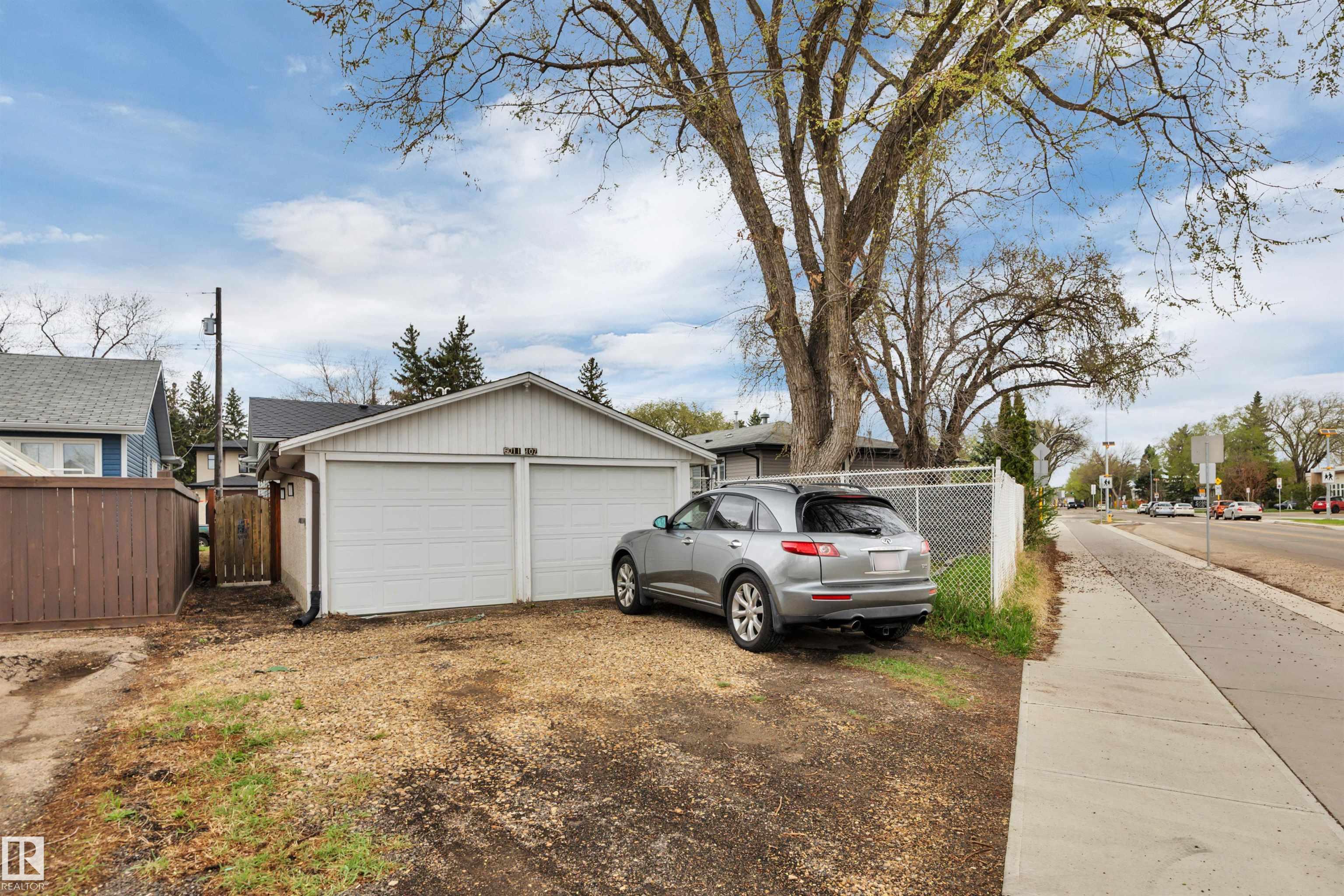 https://zimg.paragon.ice.com/ParagonImages/Property/PM/RAE/225401255/53/0/0/0af3fd5a44efae0c567e5cbc1f452f55/1/35ad29b0dcf7dd13a6a9654be3d67fd9/225401255-e3c77e8f-5269-48bd-b979-f6f9238dca6e.JPG