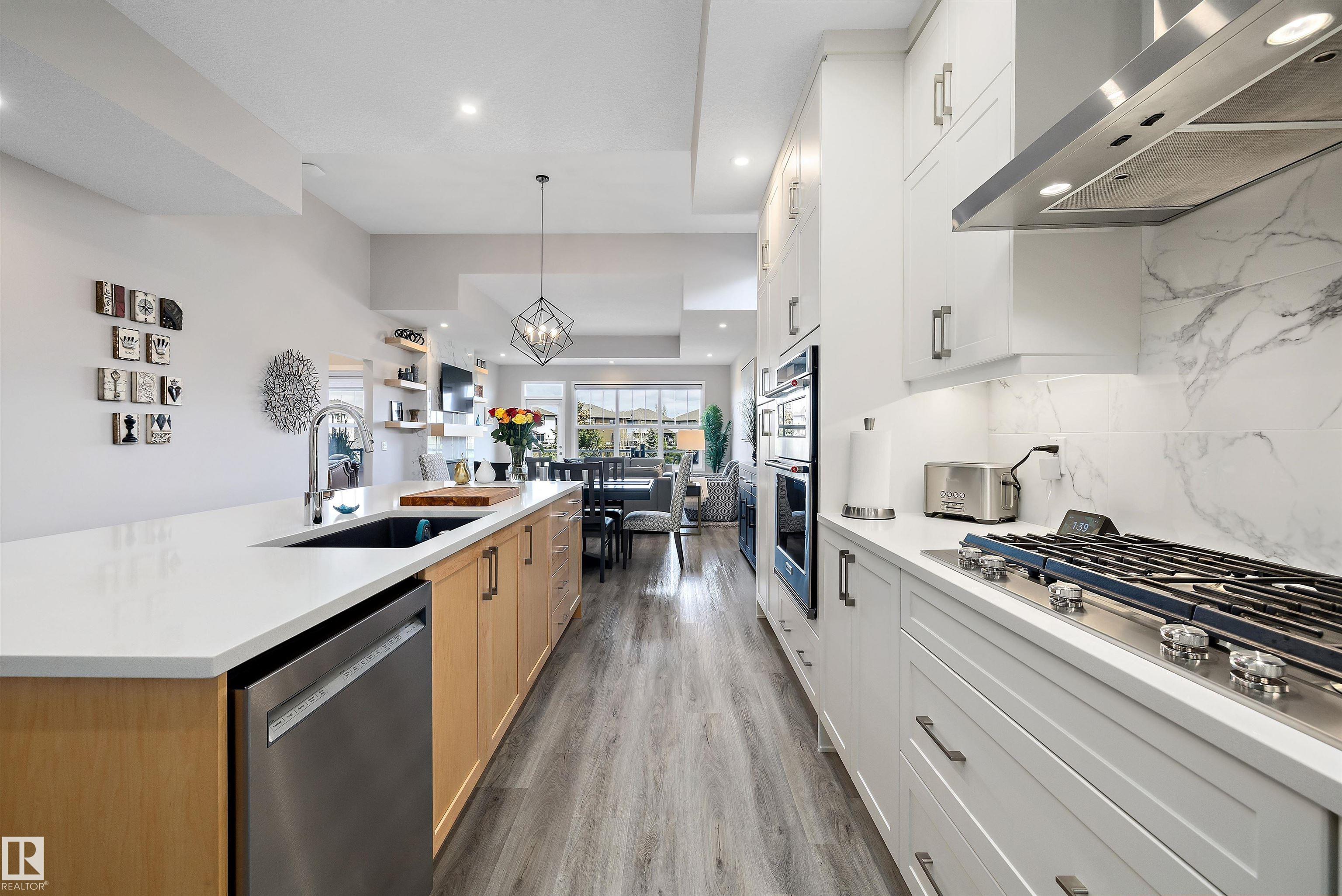 Photo 11 at 166 Edgewater Circle, Southfork, Leduc