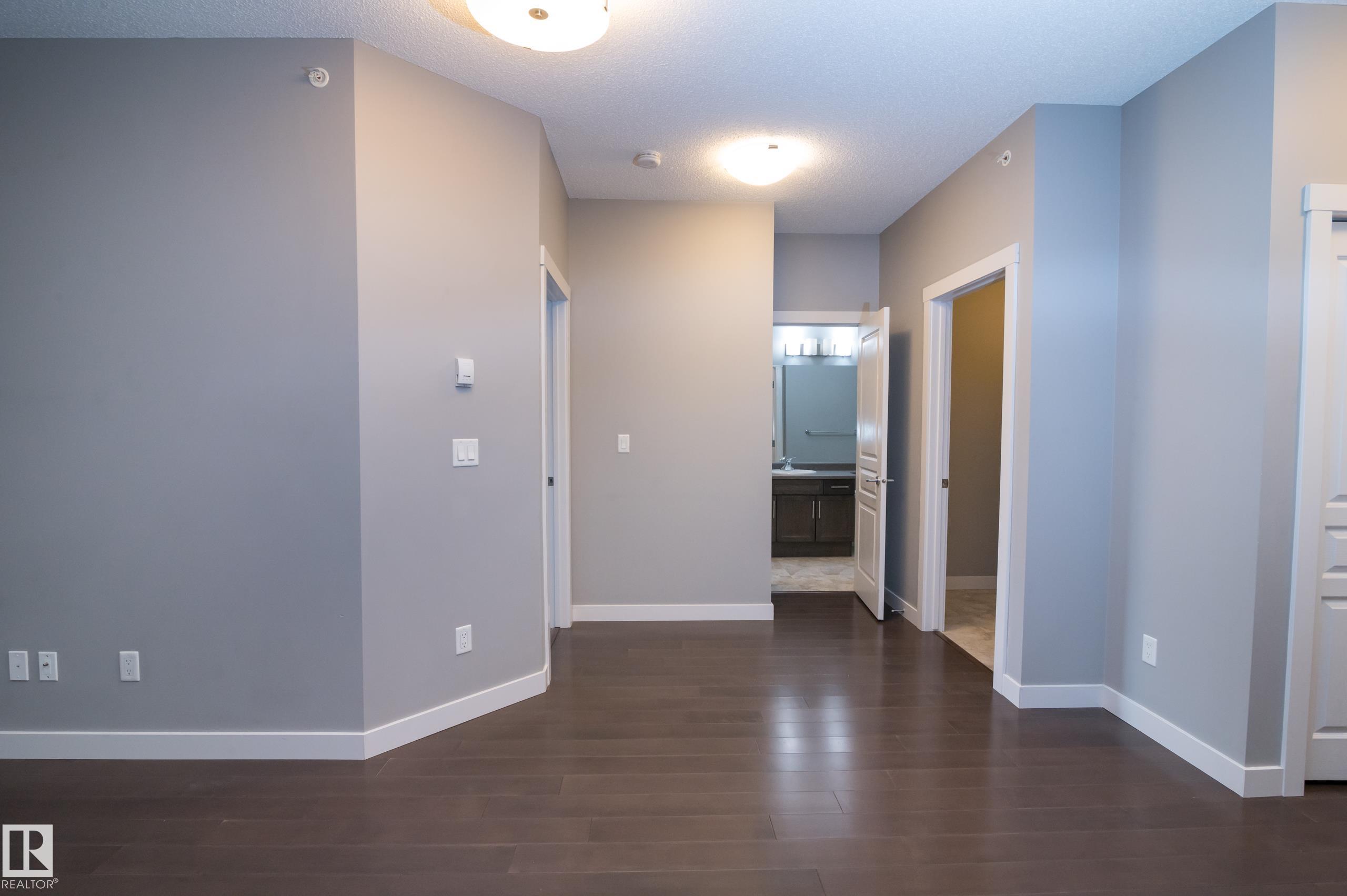 https://zimg.paragon.ice.com/ParagonImages/Property/PM/RAE/225401261/10/0/0/adb82d5d22f2002d60582b257dadbed0/1/bc4064fd13e5b7cd56383bd05568f9f6/225401261-3274f269-4112-46cc-af84-12617695629e.JPG