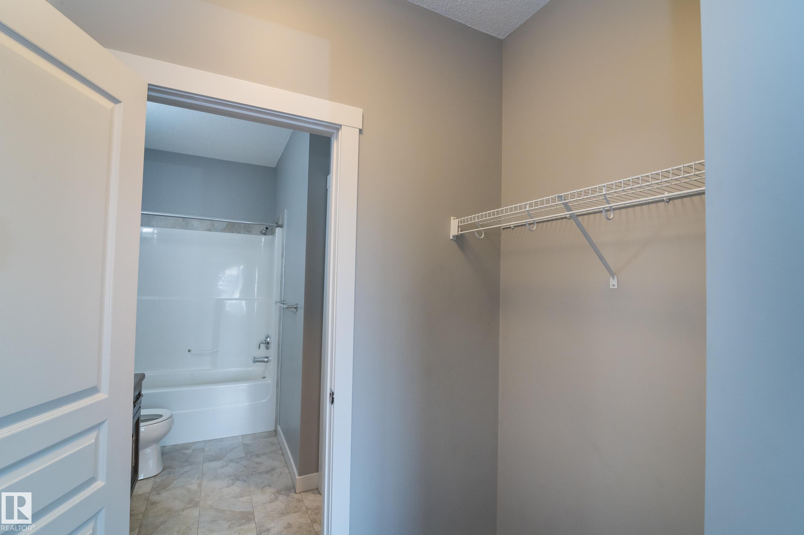 https://zimg.paragon.ice.com/ParagonImages/Property/PM/RAE/225401261/15/0/0/ef195b9d1ad17ac3377baf4e1c4b2641/1/bc4064fd13e5b7cd56383bd05568f9f6/225401261-504bd8e1-3cc3-413c-9e27-30569061ce10.JPG