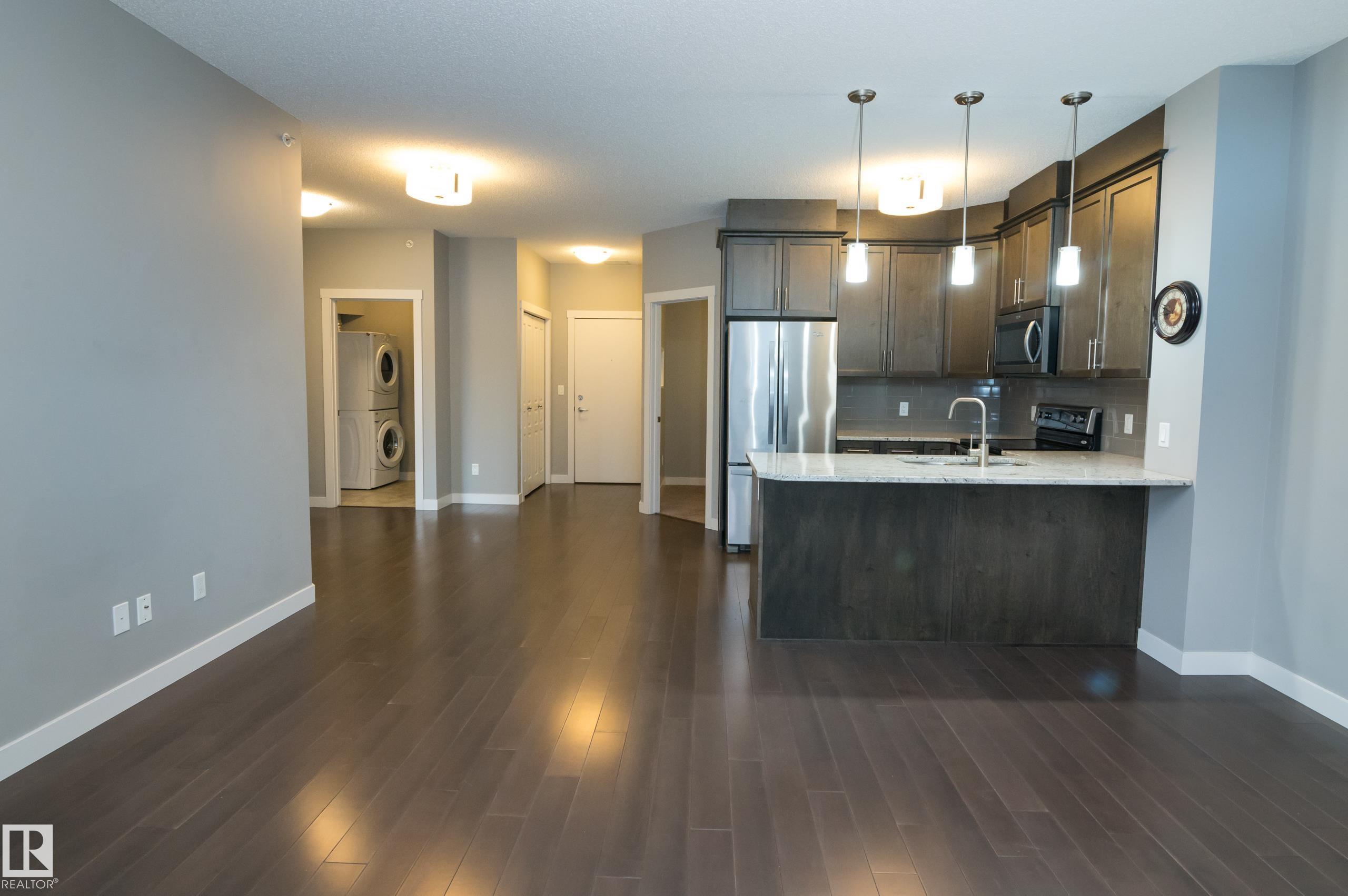 https://zimg.paragon.ice.com/ParagonImages/Property/PM/RAE/225401261/8/0/0/7e6c462c42244e1dc43c80cbacc5a9b5/1/bc4064fd13e5b7cd56383bd05568f9f6/225401261-07e0cc0f-4126-4194-b401-44c572583c5f.JPG