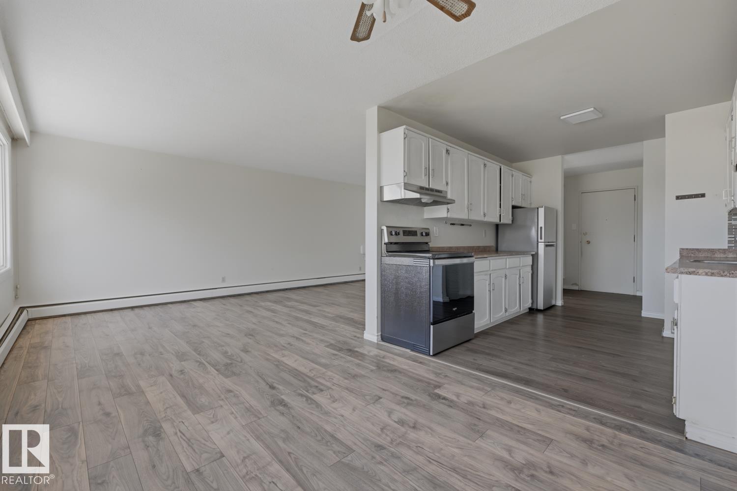 Photo 11 at 212 - 7815 159 Street NW, Patricia Heights, Edmonton