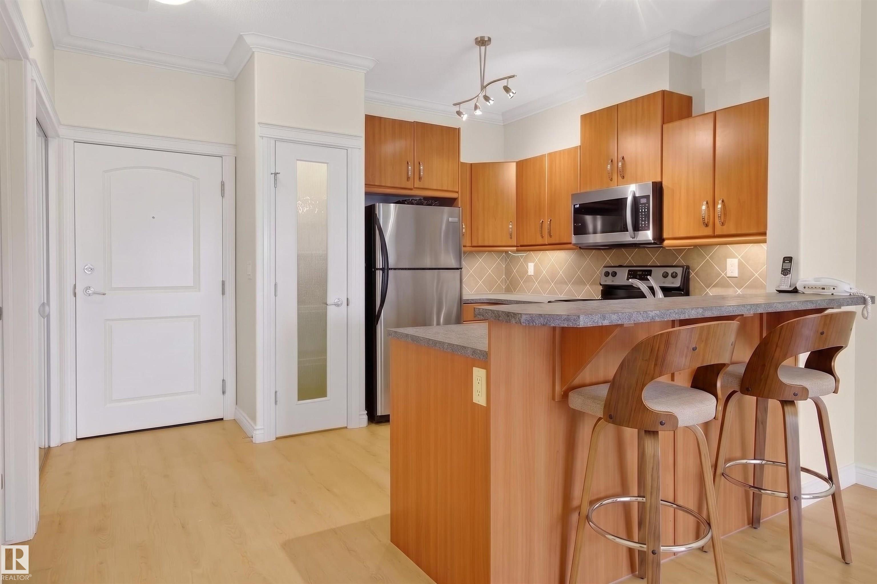 https://zimg.paragon.ice.com/ParagonImages/Property/PM/RAE/225401271/14/0/0/17ce31cf63c29a094506286449f1f660/1/ad027bc955204cb1607ce53568df3a35/225401271-6b870f36-833b-4e42-846e-2292c849a887.JPG