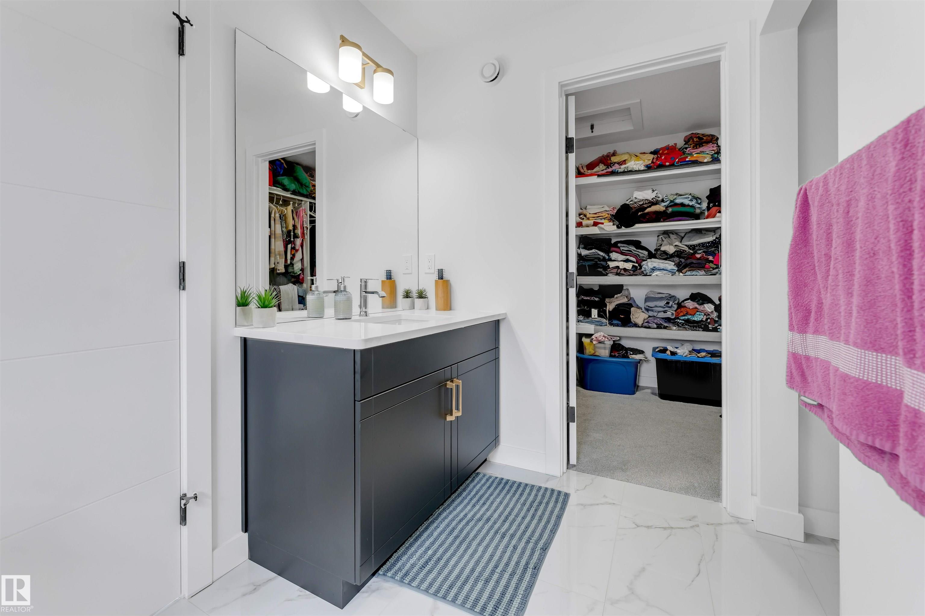 https://zimg.paragon.ice.com/ParagonImages/Property/PM/RAE/225401277/41/0/0/40f697d8a262a02fcce4cf5ecea6dc06/1/6854ddd0bcf045875228968348232683/225401277-e13f46d1-e913-4567-aa18-af8758bf4758.JPG