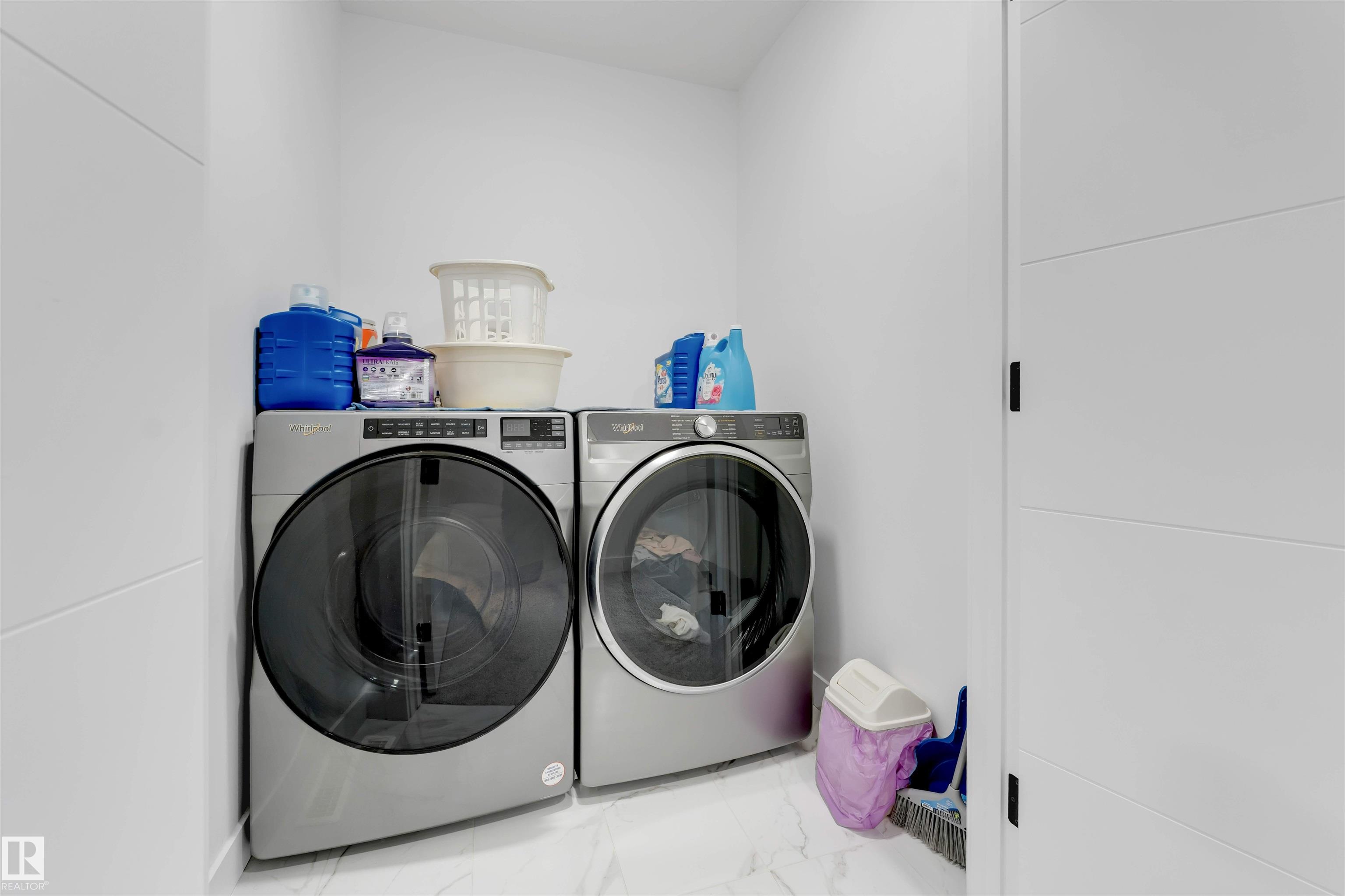 https://zimg.paragon.ice.com/ParagonImages/Property/PM/RAE/225401277/44/0/0/bf9cd53ec51f7ca24e24aa035c488914/1/6854ddd0bcf045875228968348232683/225401277-e7585287-9ea0-4bee-b151-fb5be191d198.JPG