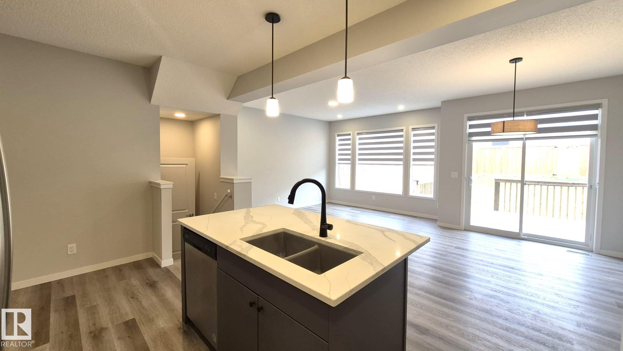 https://zimg.paragon.ice.com/ParagonImages/Property/PM/RAE/225401280/10/0/0/3ca05ba19b5165f74c77a79e57f546bb/1/0b9e3bfcd75961dd339b5c2995193f9a/225401280-5a83f3e8-56e8-49d3-9caf-bcfeca2b67c7.JPG