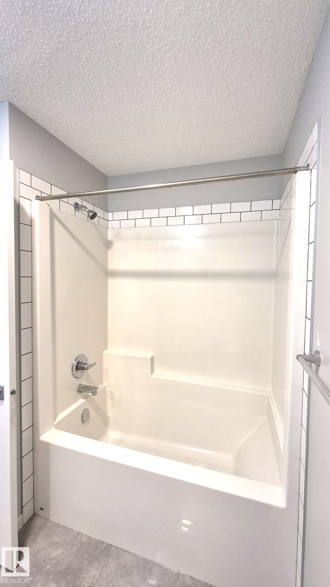 https://zimg.paragon.ice.com/ParagonImages/Property/PM/RAE/225401280/28/0/0/5e112056c6aae8ba6c175cc4f3c12073/1/0b9e3bfcd75961dd339b5c2995193f9a/225401280-f20dc13a-2391-441b-8283-11e9b5baa83a.JPG