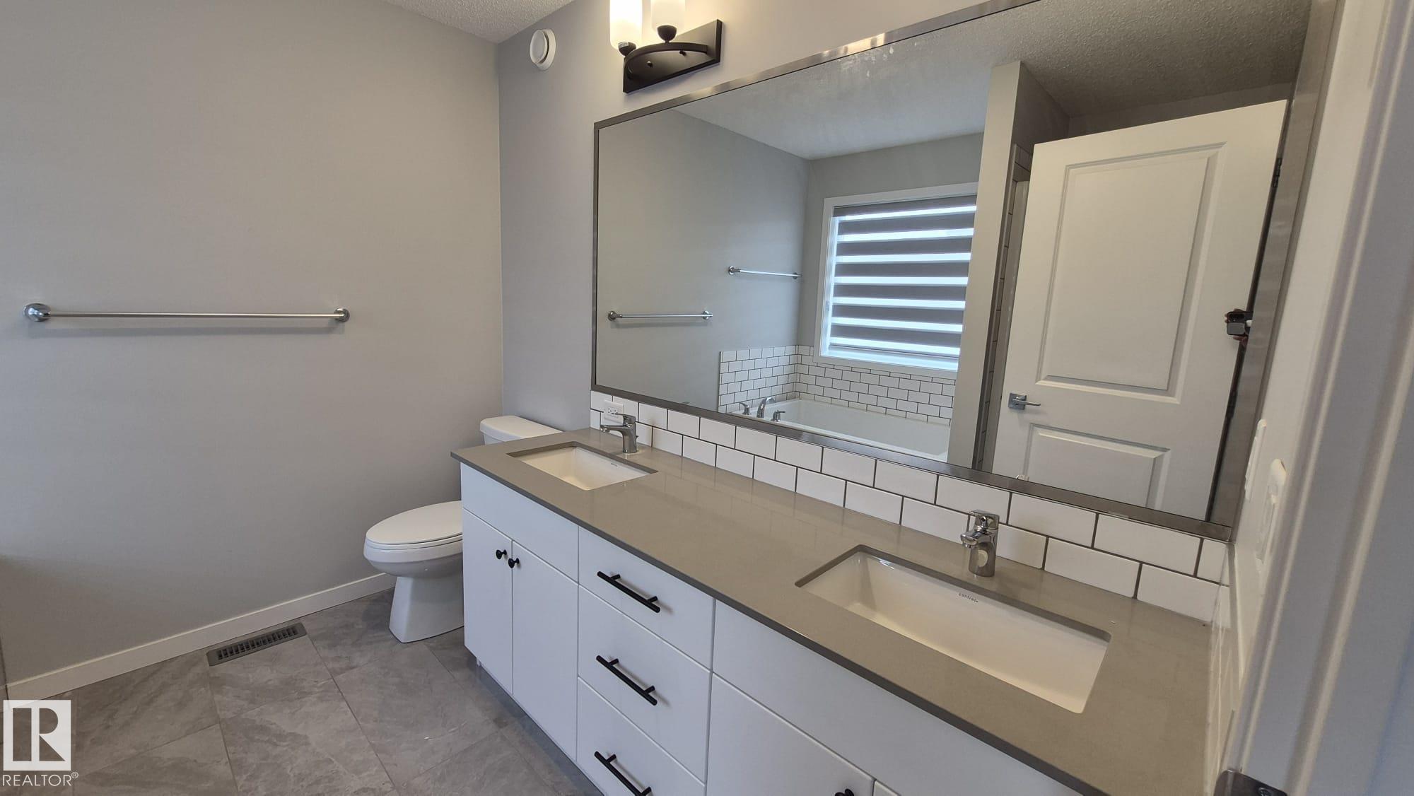 https://zimg.paragon.ice.com/ParagonImages/Property/PM/RAE/225401280/32/0/0/81488e9020d68c6312fb129c5d0e27d2/1/0b9e3bfcd75961dd339b5c2995193f9a/225401280-3c822cd3-c93a-481b-8caa-9dbe1483af89.JPG