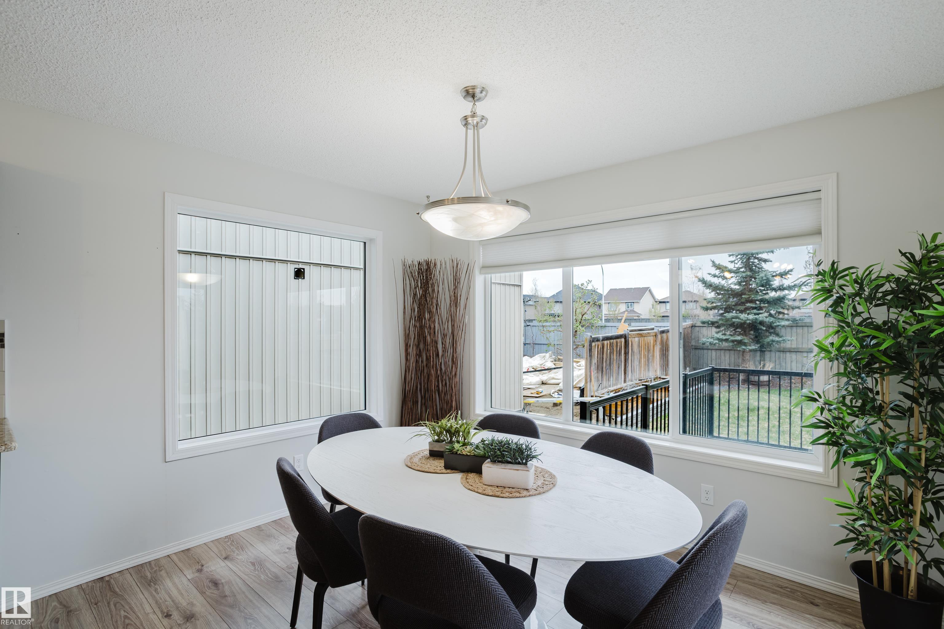 https://zimg.paragon.ice.com/ParagonImages/Property/PM/RAE/225401281/20/0/0/8463d94b16a346238f4664accf7ab911/1/9529adc73eacf98ed72578aee0809746/225401281-6cde55f2-6728-4234-858d-a6d80271965d.JPG