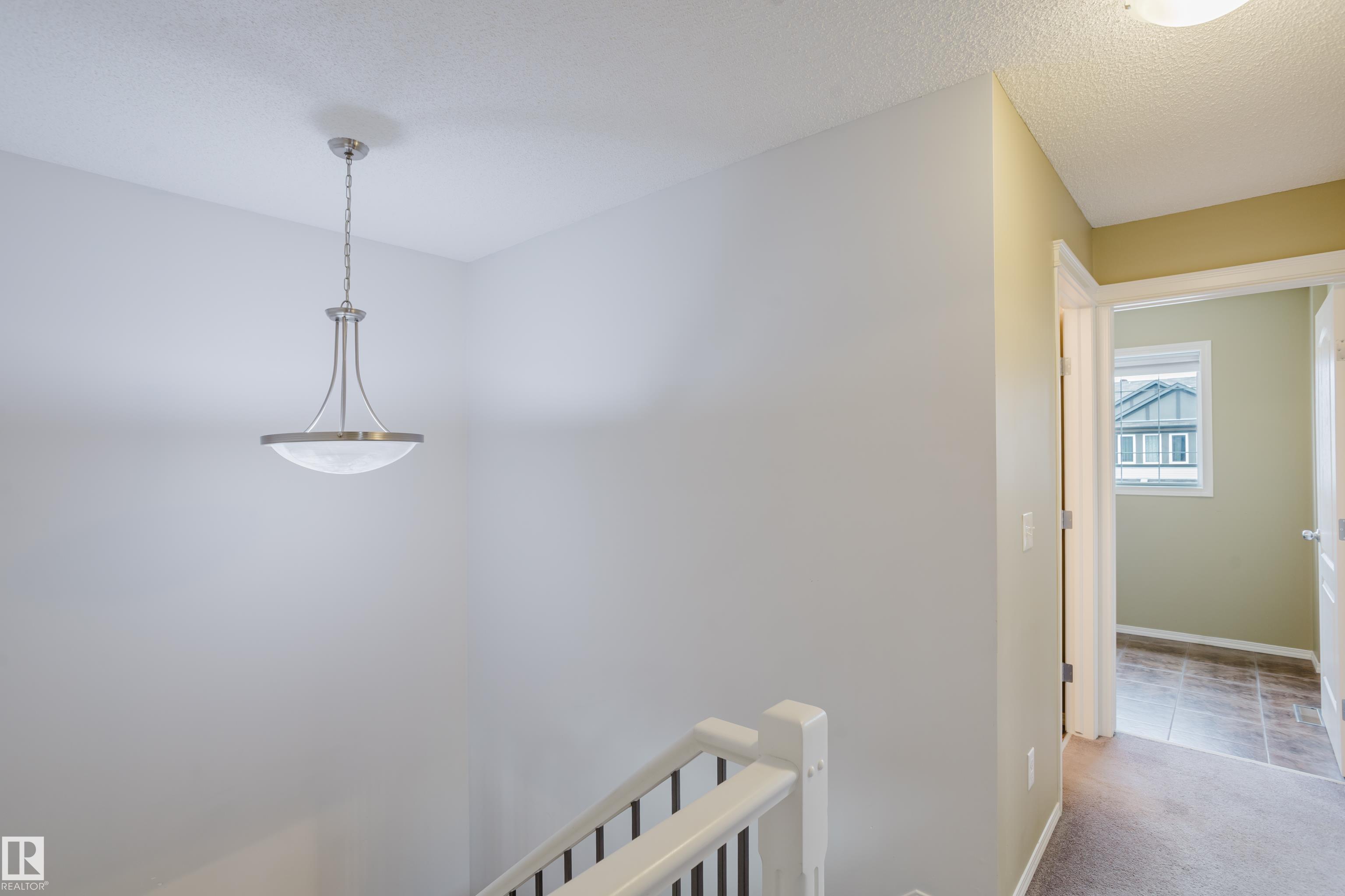 https://zimg.paragon.ice.com/ParagonImages/Property/PM/RAE/225401281/28/0/0/aa925ab6f56ef082d933c9809fee142b/1/9529adc73eacf98ed72578aee0809746/225401281-0e6b52de-8083-4835-9596-60b8368514d8.JPG