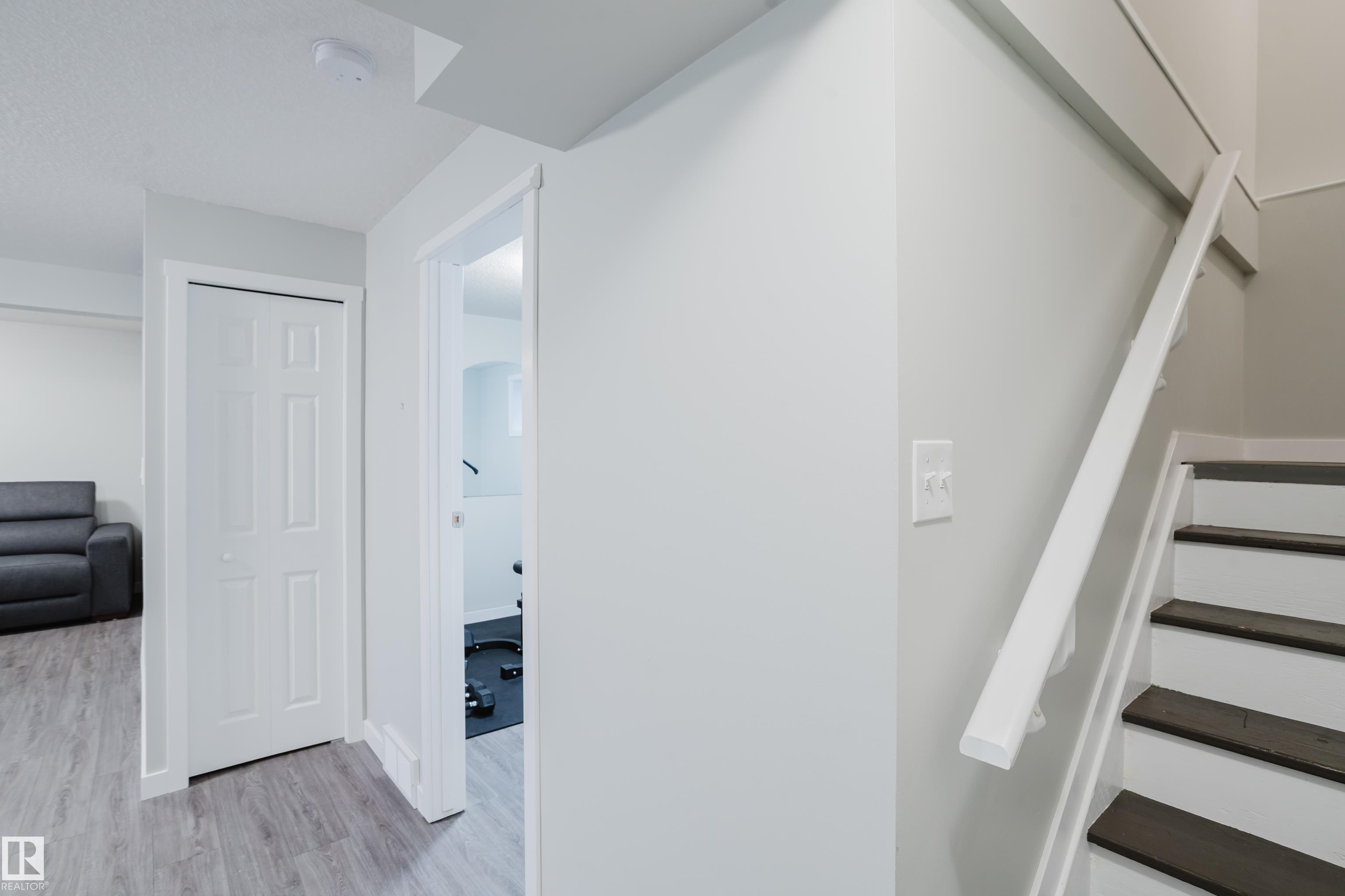 https://zimg.paragon.ice.com/ParagonImages/Property/PM/RAE/225401281/49/0/0/c52b828ce9707d9b97abbc28840fd9d8/1/9529adc73eacf98ed72578aee0809746/225401281-0f8aec41-2eab-4f4e-9b11-f6017eb0df3e.JPG