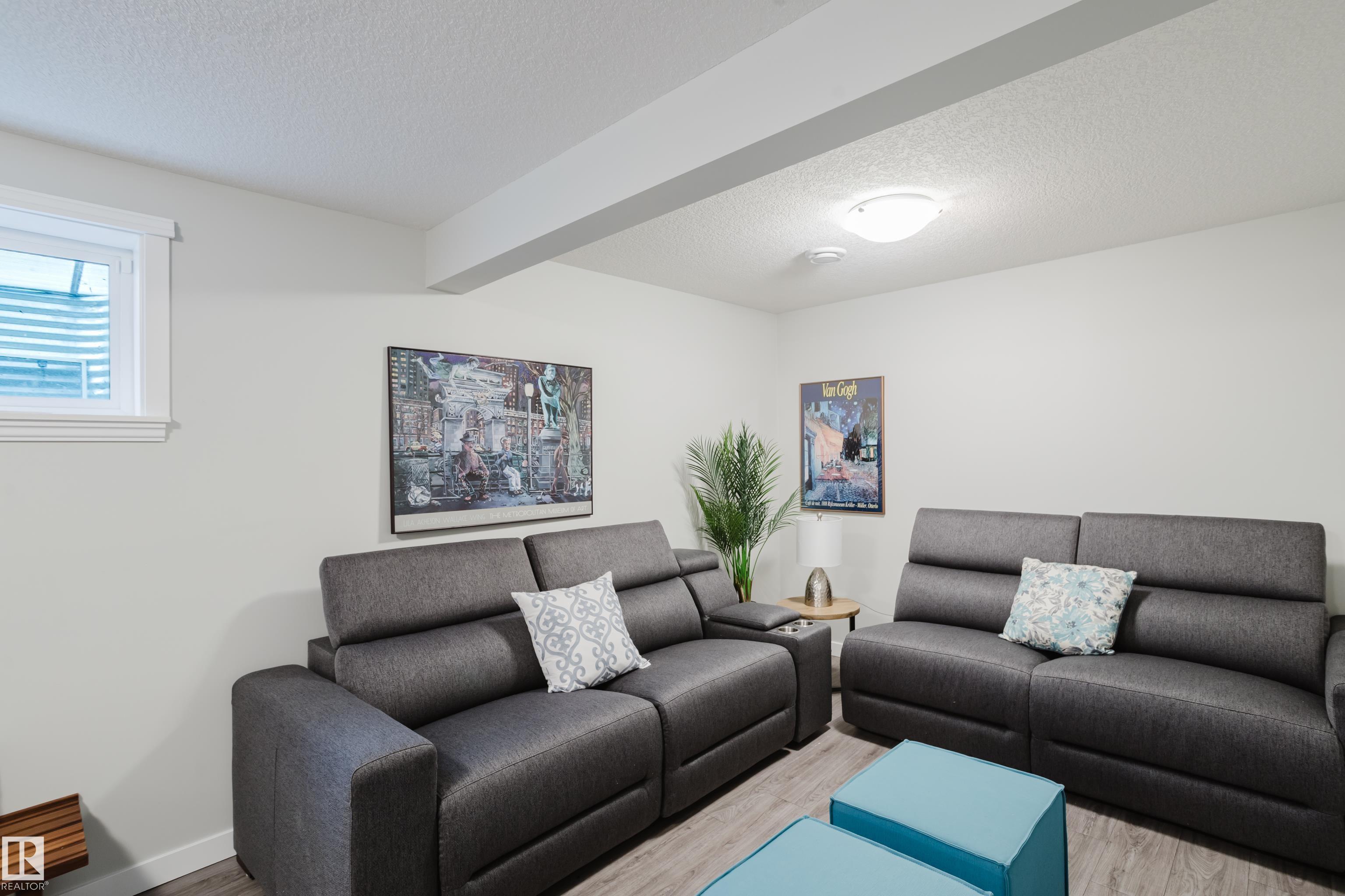 https://zimg.paragon.ice.com/ParagonImages/Property/PM/RAE/225401281/52/0/0/ea7dbbea889ab2705d9d49cdbb3644c0/1/9529adc73eacf98ed72578aee0809746/225401281-d3d749b0-eb03-4300-9323-bf2319609852.JPG