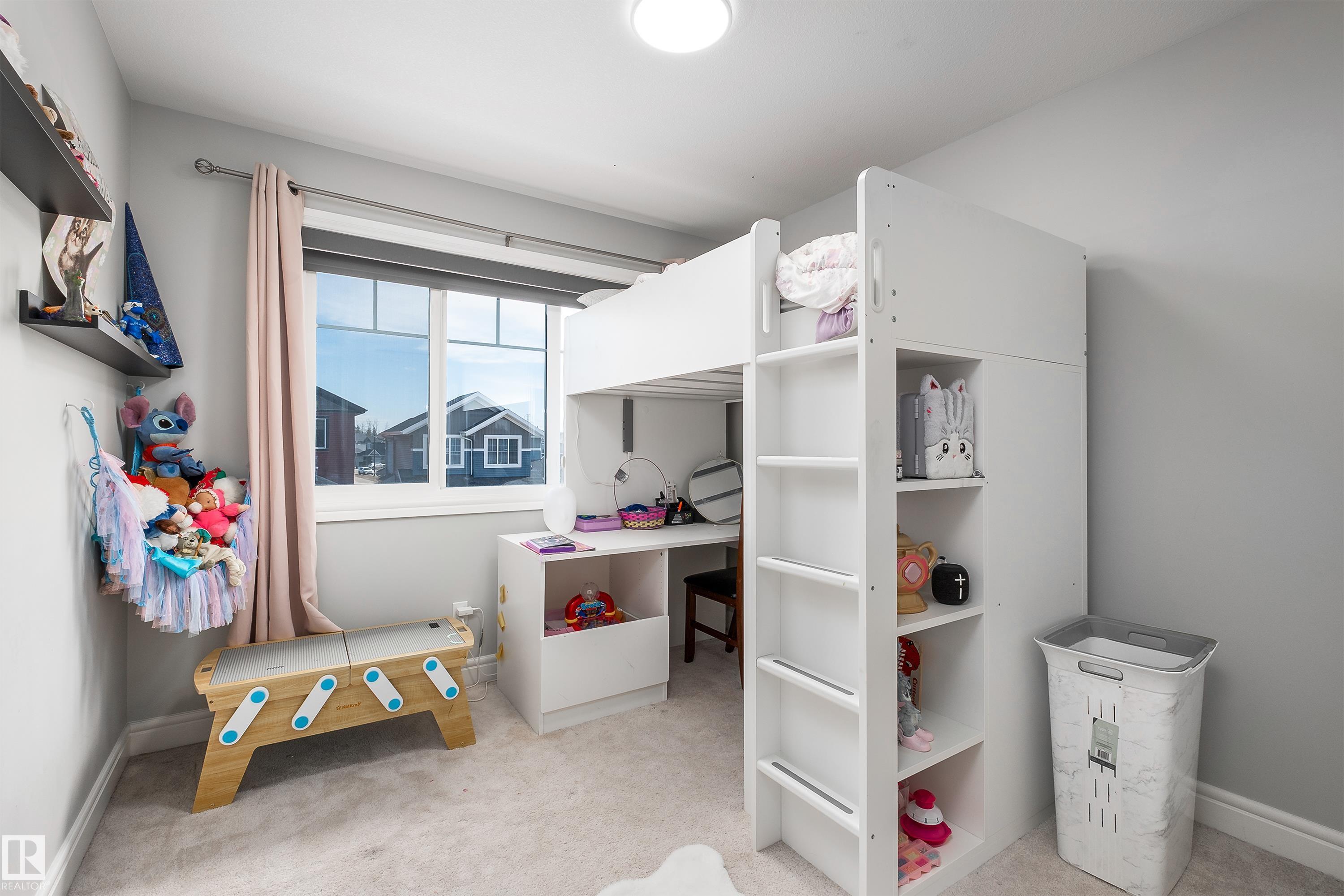 https://zimg.paragon.ice.com/ParagonImages/Property/PM/RAE/225401282/21/0/0/a2a8764ba78d77c552aa5764a0b24a6c/1/a6ad61b51a0065d0bf6498f046080c13/225401282-e9bdd30a-7780-4df1-a196-eb2ed2a6da35.JPG