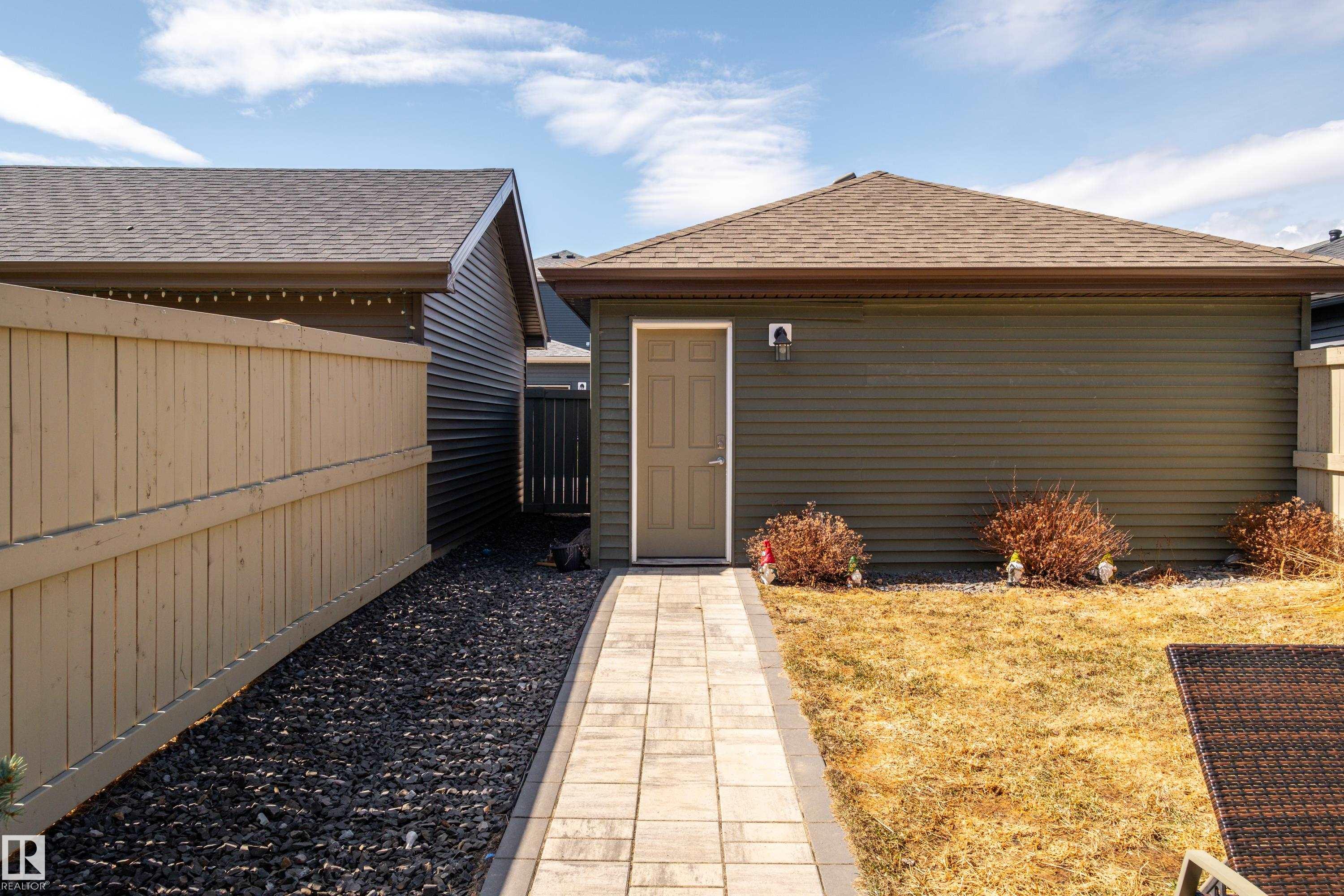 https://zimg.paragon.ice.com/ParagonImages/Property/PM/RAE/225401282/36/0/0/1d5dae18ac89448ca6d58674e594d5da/1/a6ad61b51a0065d0bf6498f046080c13/225401282-606f25cb-d011-45d7-b8fa-c8c386925294.JPG