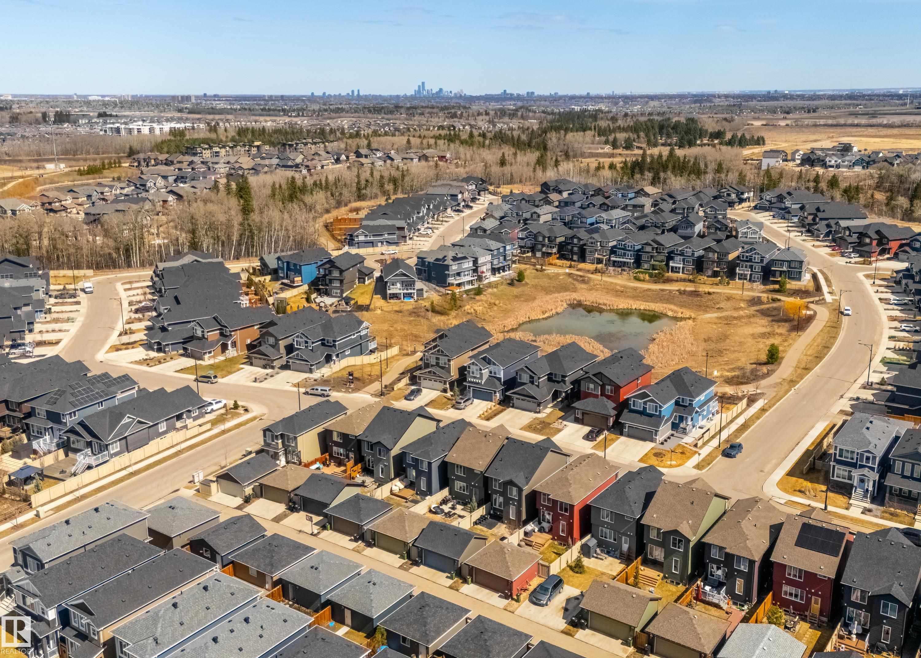 https://zimg.paragon.ice.com/ParagonImages/Property/PM/RAE/225401282/41/0/0/65f39497651c8eda9c6329b8c15879e6/1/a6ad61b51a0065d0bf6498f046080c13/225401282-481f33c9-09be-4725-a938-0fce84890dca.JPG