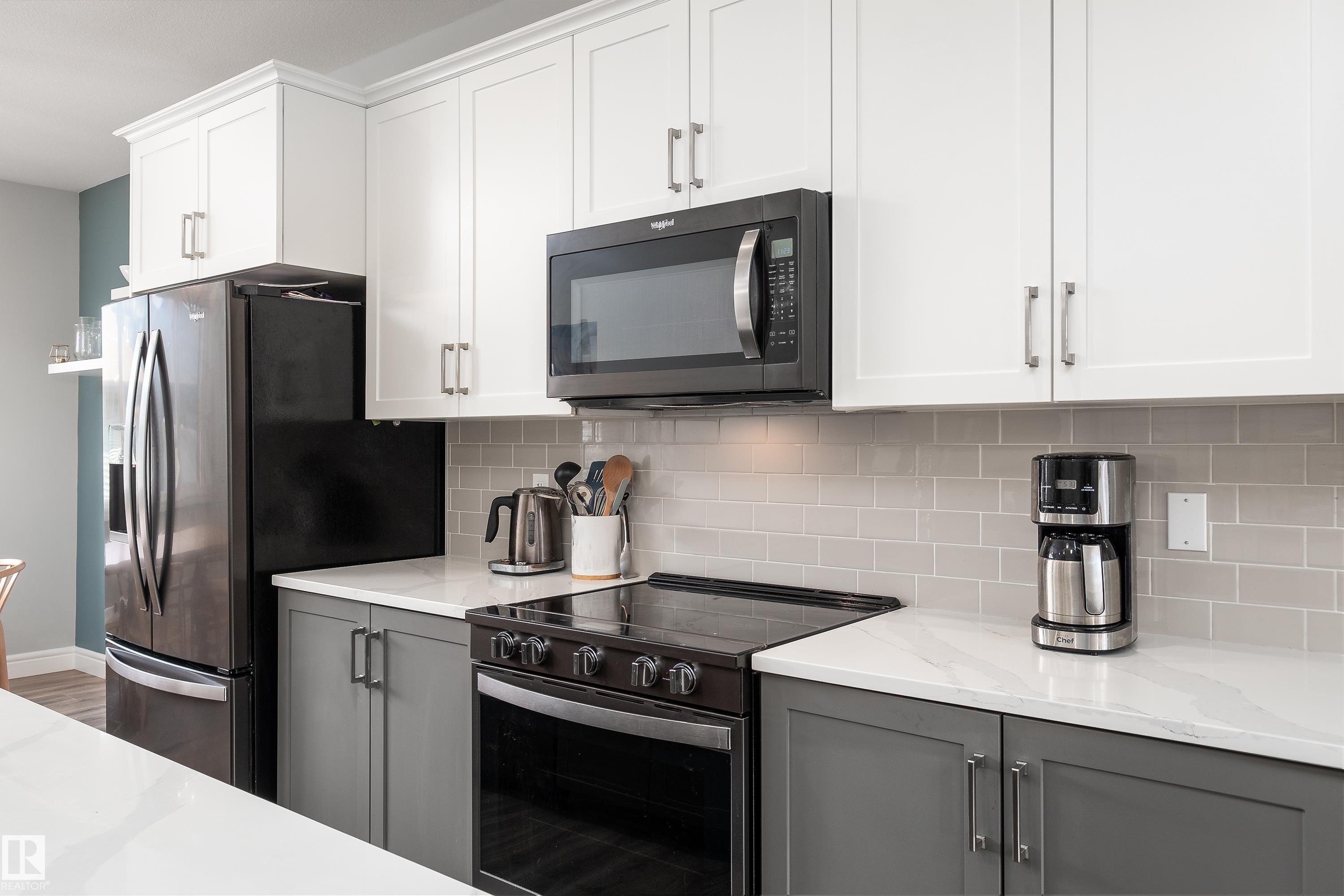 https://zimg.paragon.ice.com/ParagonImages/Property/PM/RAE/225401282/6/0/0/295e8eb080d85322f5b826436168e45e/1/a6ad61b51a0065d0bf6498f046080c13/225401282-430b7e7f-e138-4d09-be86-58a9872ff9b4.JPG