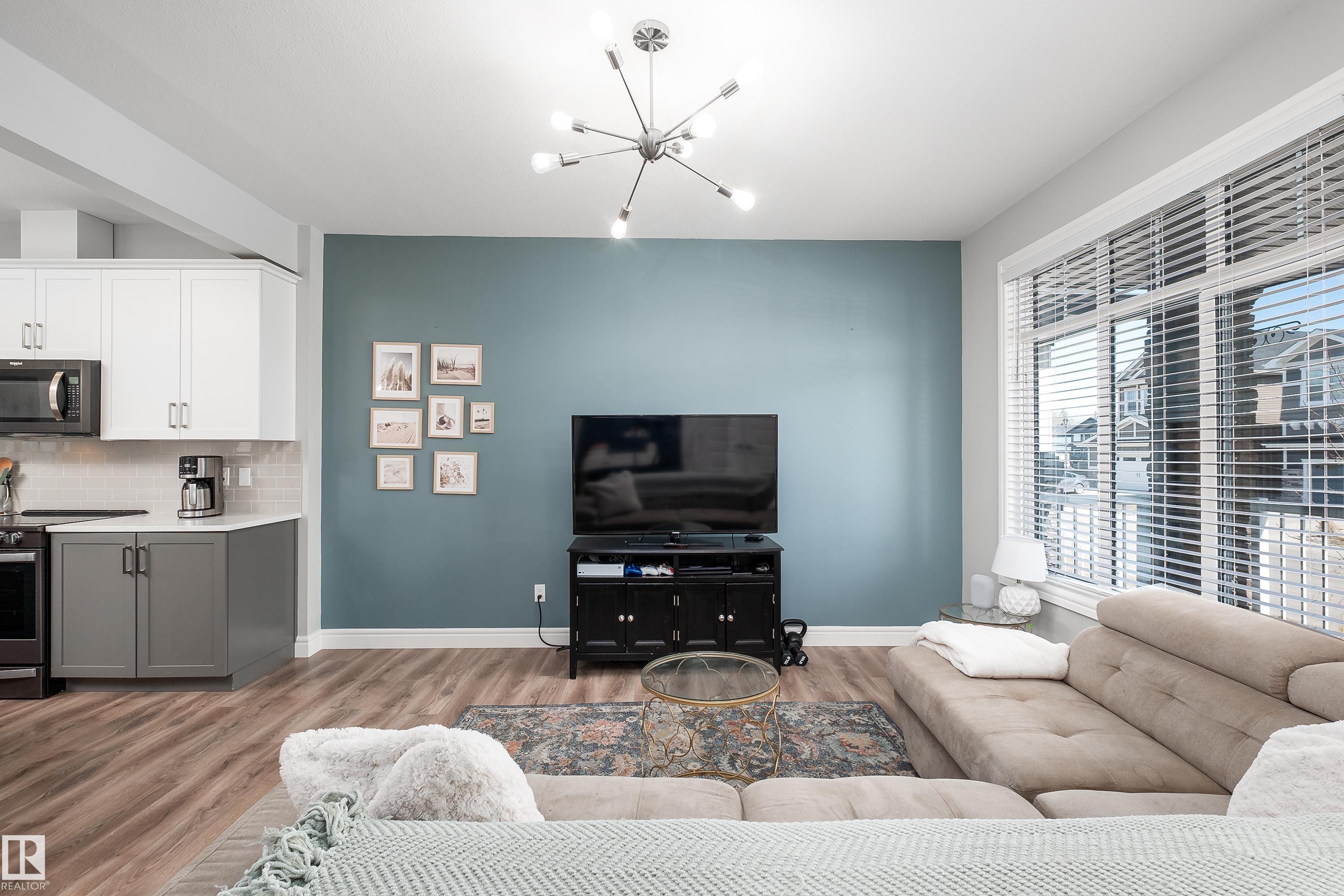 https://zimg.paragon.ice.com/ParagonImages/Property/PM/RAE/225401282/8/0/0/3799d9cd02cfc9996c5634e45998211e/1/a6ad61b51a0065d0bf6498f046080c13/225401282-ff5613ef-daf0-491d-a300-2a8b61539185.JPG