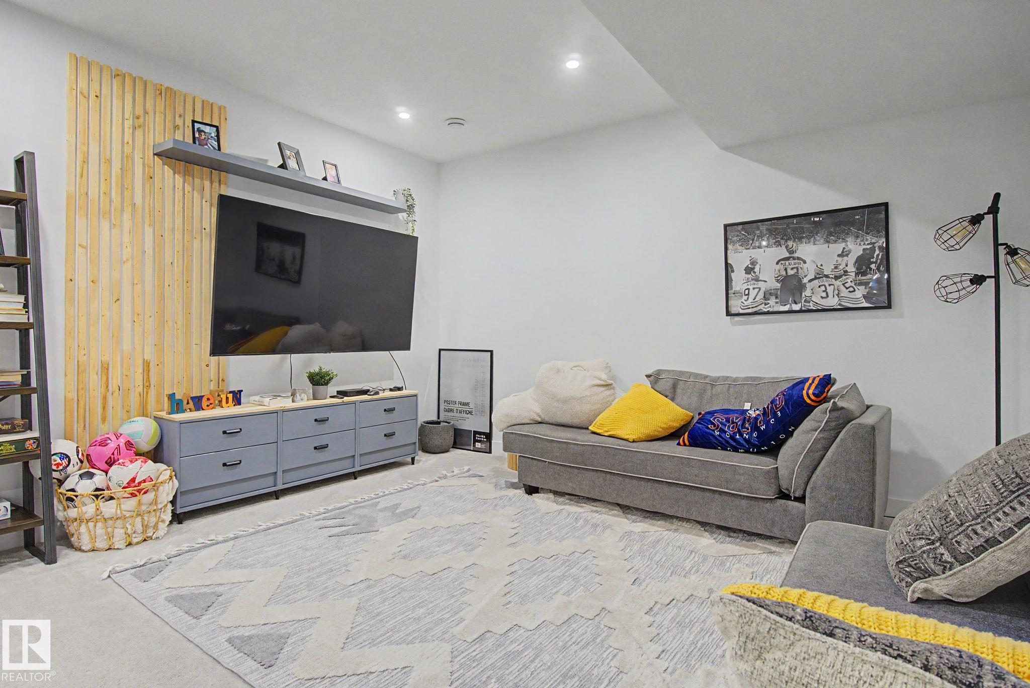 Photo 43 at 11406 55 Avenue NW, Lendrum Place, Edmonton