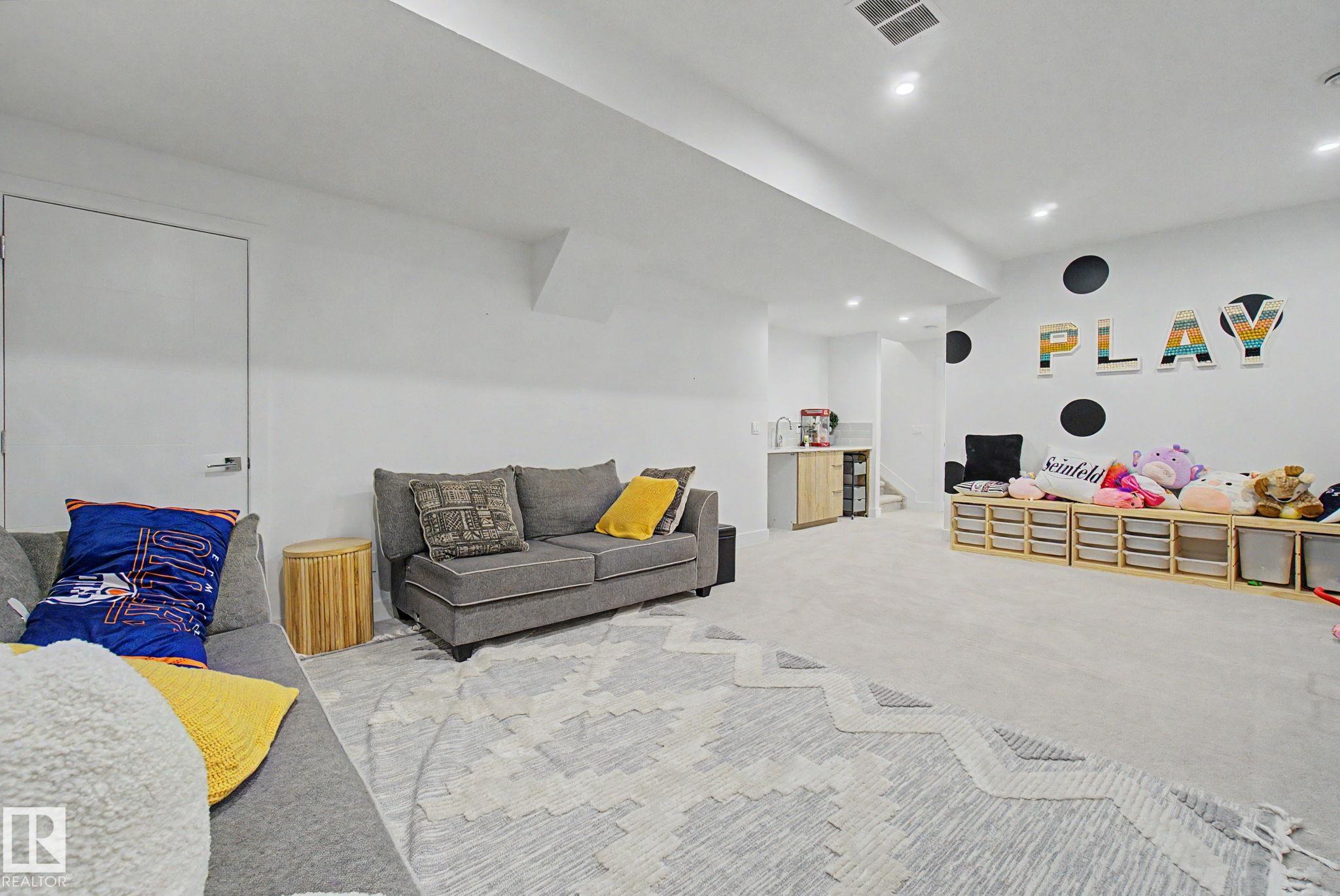 Photo 45 at 11406 55 Avenue NW, Lendrum Place, Edmonton