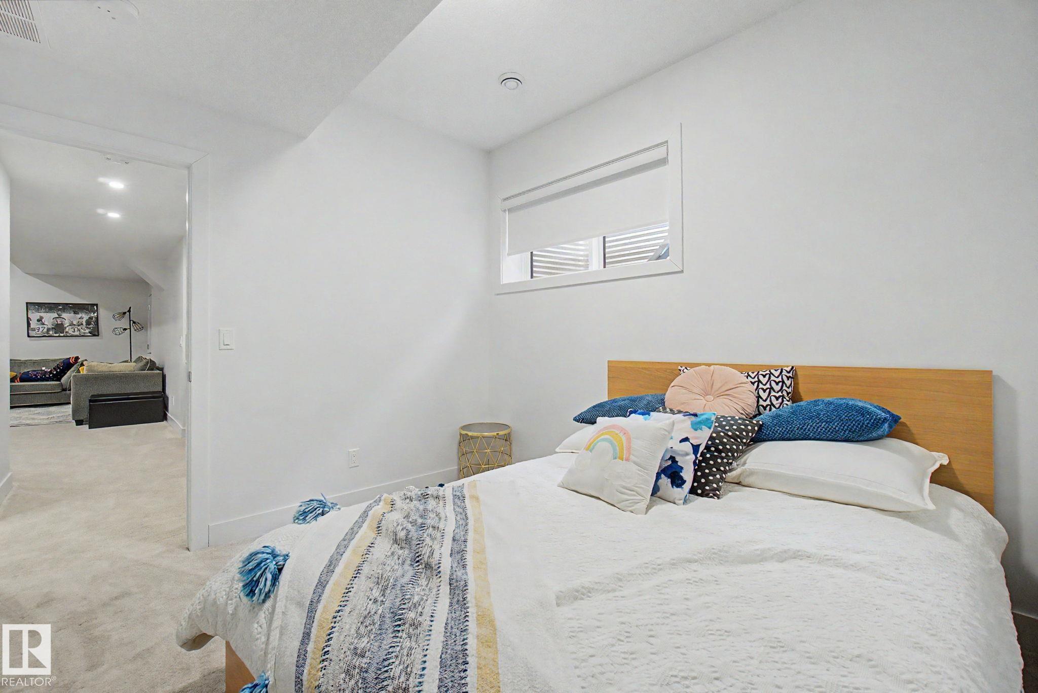 https://zimg.paragon.ice.com/ParagonImages/Property/PM/RAE/225401292/46/0/0/944d7fa72b013155e8a4f910361a3769/1/de22b7bf1293ee3f80faca197bbb23ba/225401292-d2b63566-6381-4995-8339-aba414e8b084.JPG