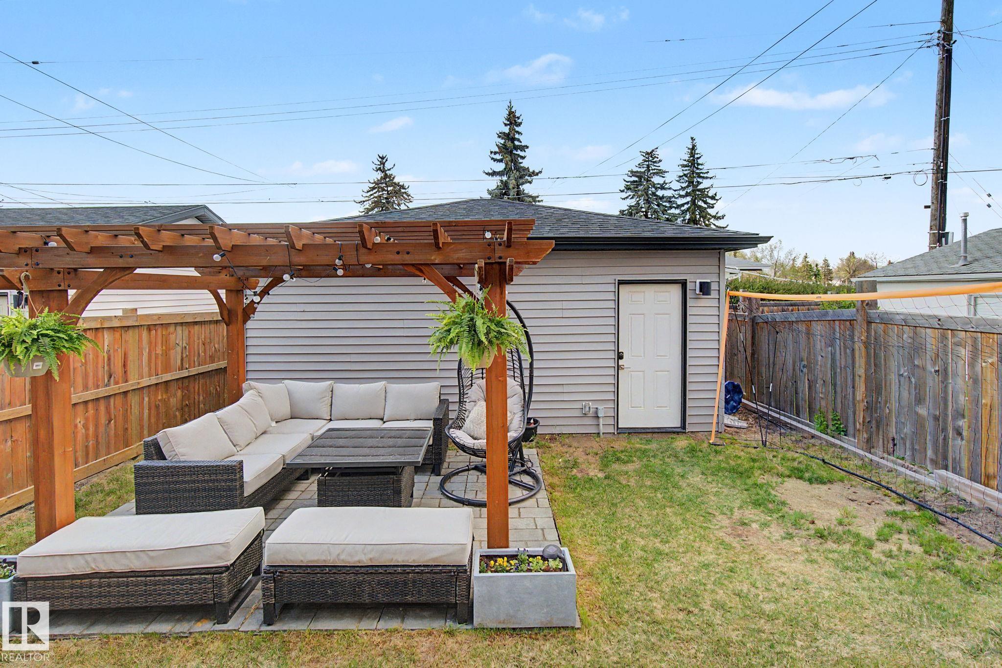 https://zimg.paragon.ice.com/ParagonImages/Property/PM/RAE/225401292/51/0/0/3e5e0926fc2b4fd2924e9a501dfa3257/1/de22b7bf1293ee3f80faca197bbb23ba/225401292-227fe564-5801-4611-b5ab-587923d07447.JPG