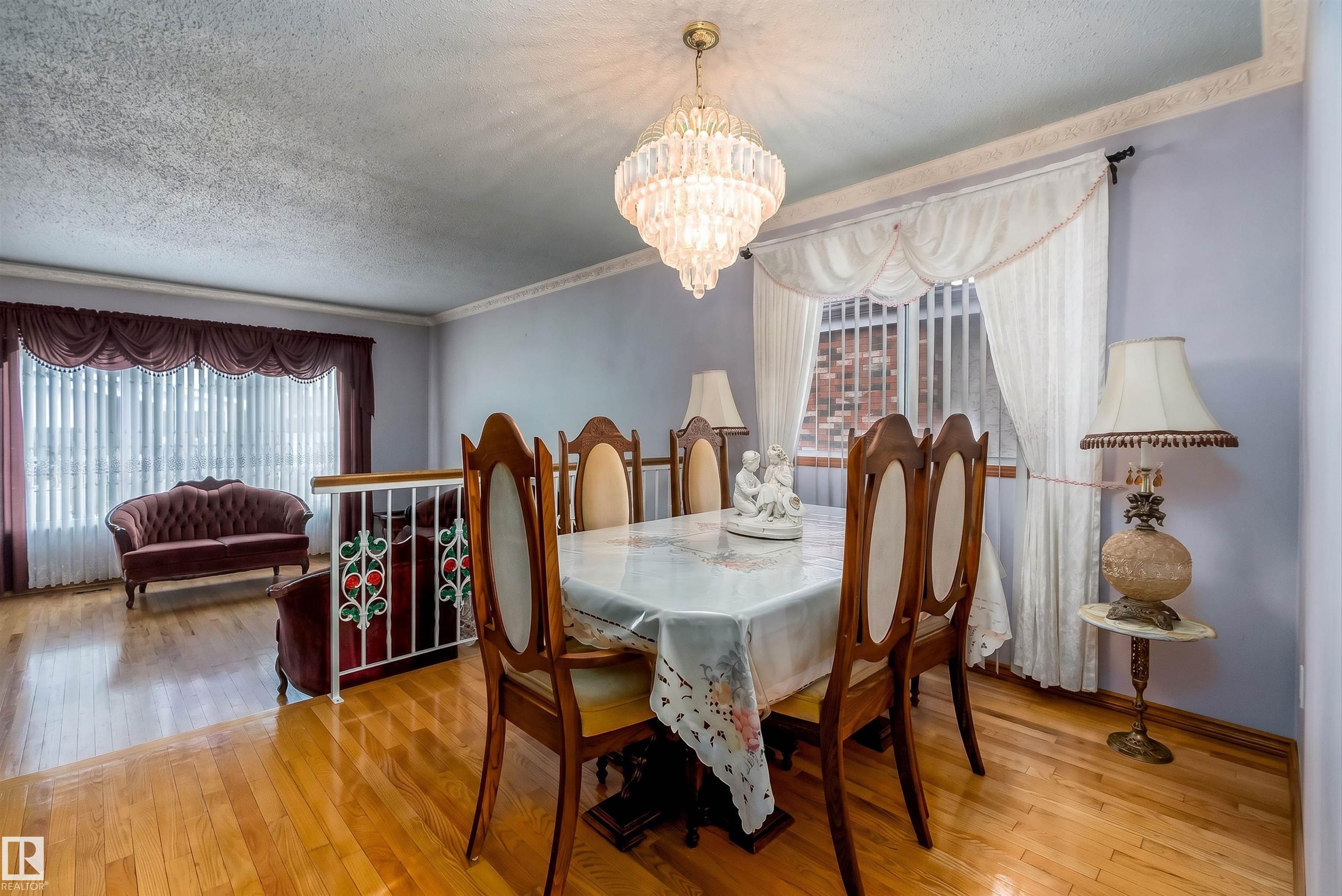 Photo 13 at 15907 101 Street NW, Beaumaris, Edmonton