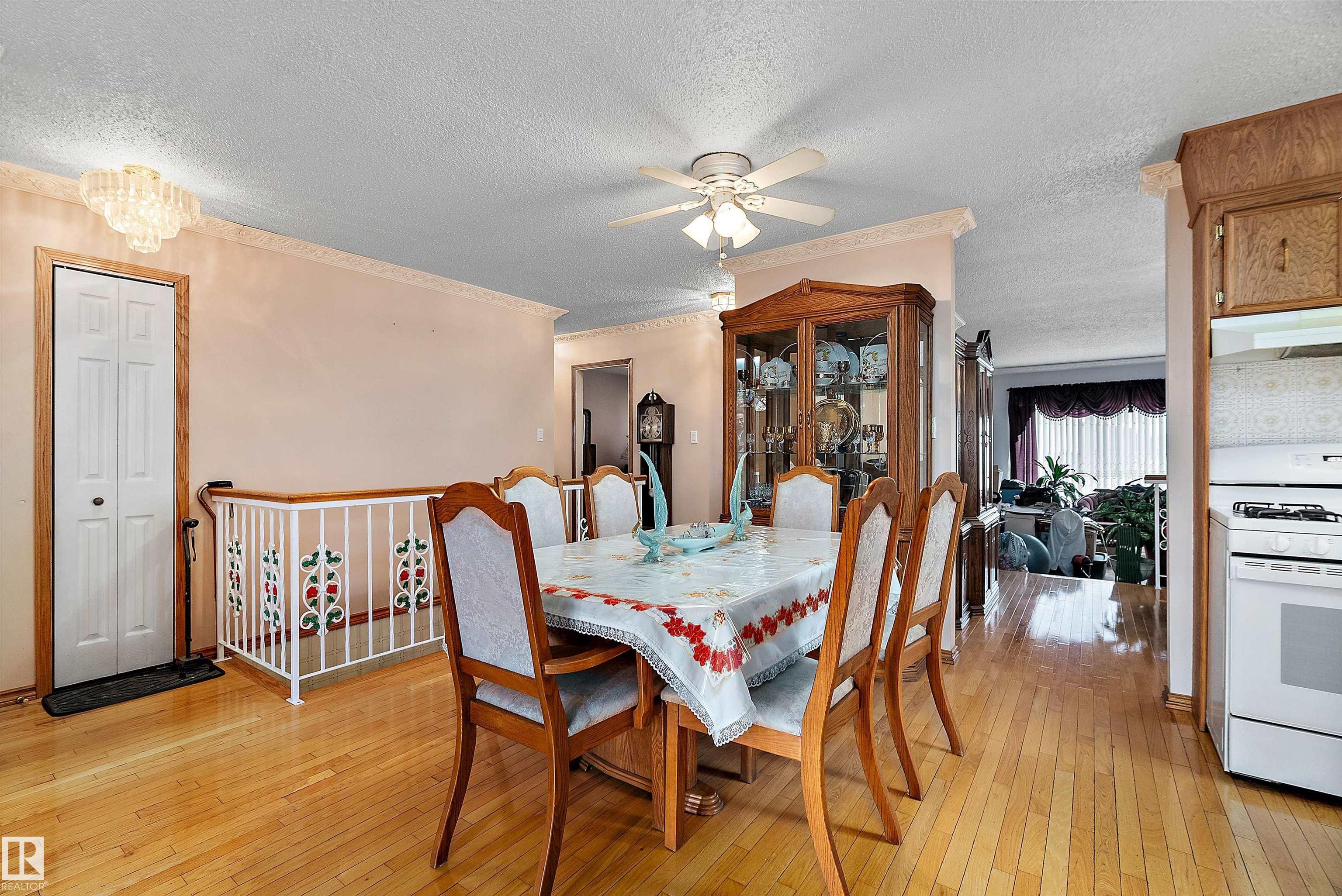 Photo 15 at 15907 101 Street NW, Beaumaris, Edmonton