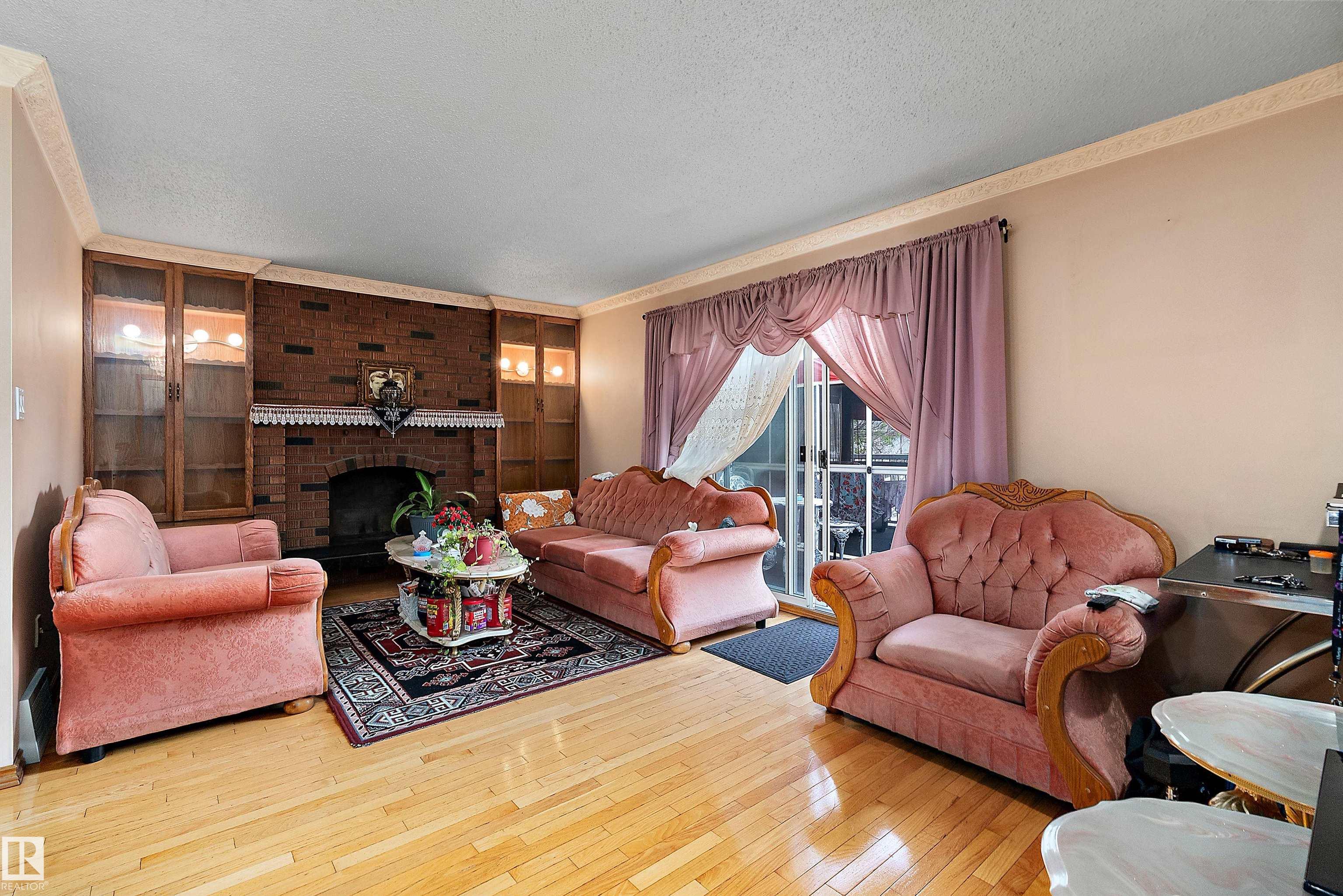 Photo 20 at 15907 101 Street NW, Beaumaris, Edmonton