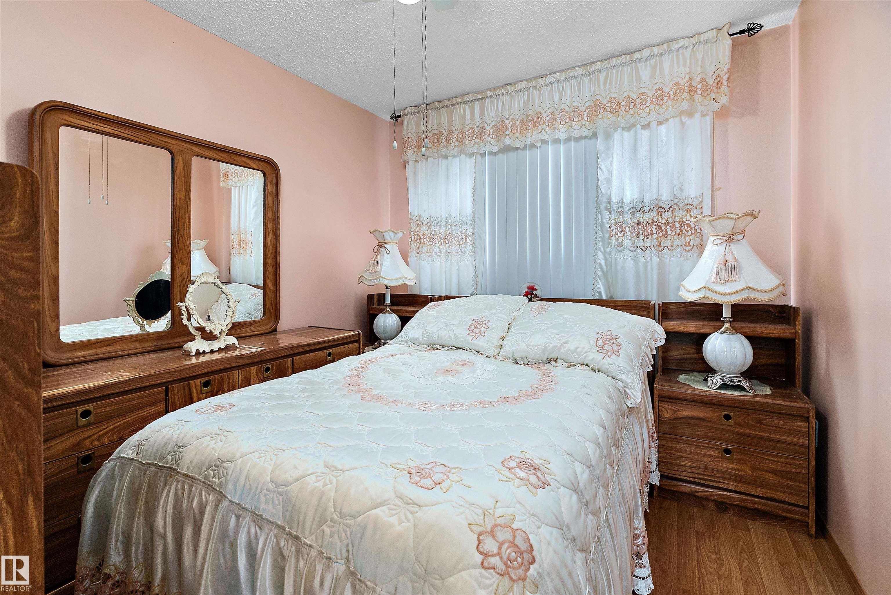 Photo 24 at 15907 101 Street NW, Beaumaris, Edmonton