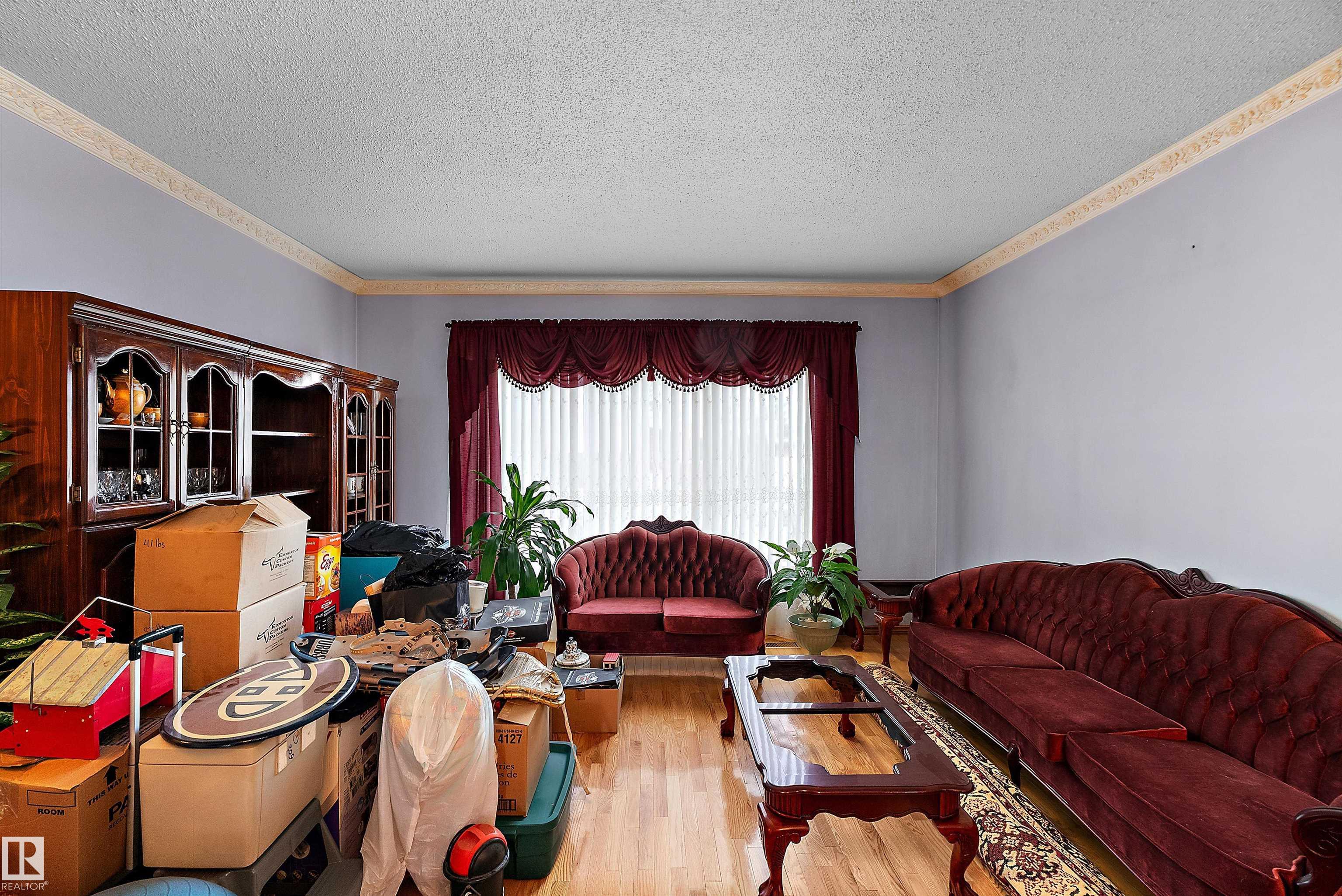 Photo 7 at 15907 101 Street NW, Beaumaris, Edmonton