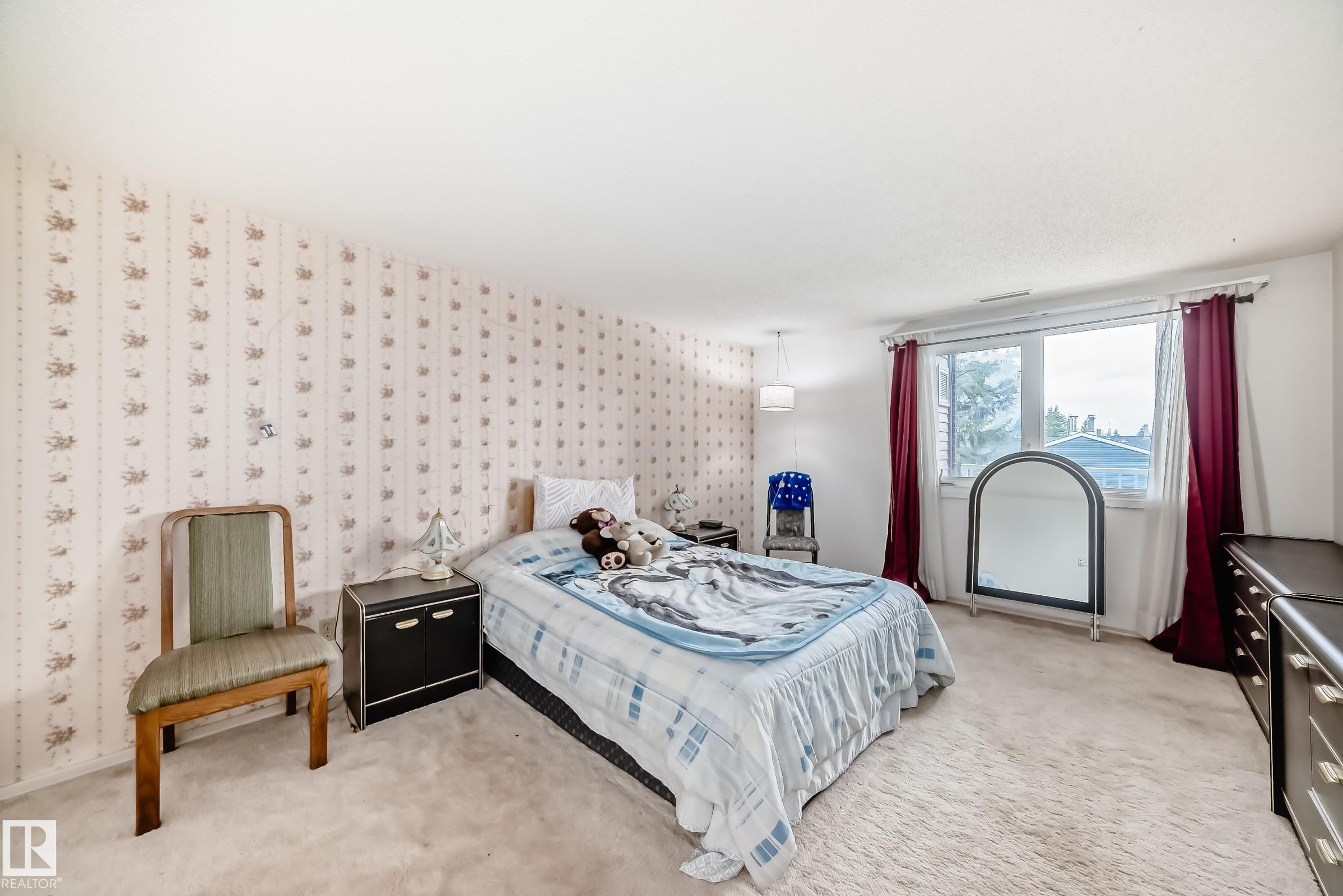 https://zimg.paragon.ice.com/ParagonImages/Property/PM/RAE/225401304/16/0/0/eb25d534b1c6246c4257b8b4a5f674ca/1/b18d98ffaa7c6202f837576f2138d02f/225401304-d2836470-ad1f-42ef-9911-b83ab3570b15.JPG