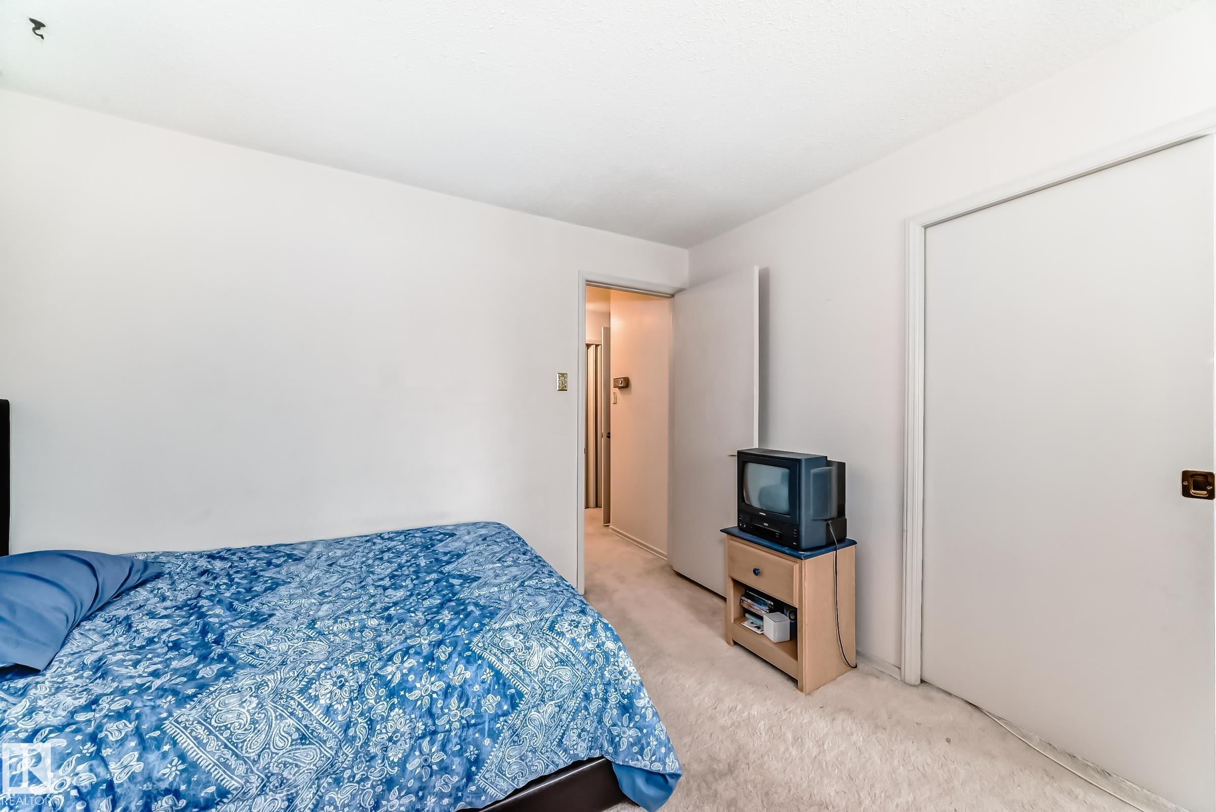 https://zimg.paragon.ice.com/ParagonImages/Property/PM/RAE/225401304/25/0/0/39e8e516c7b261a1572738189be409a2/1/b18d98ffaa7c6202f837576f2138d02f/225401304-85407daa-fff3-4c45-8f5b-8f666d8cdc84.JPG