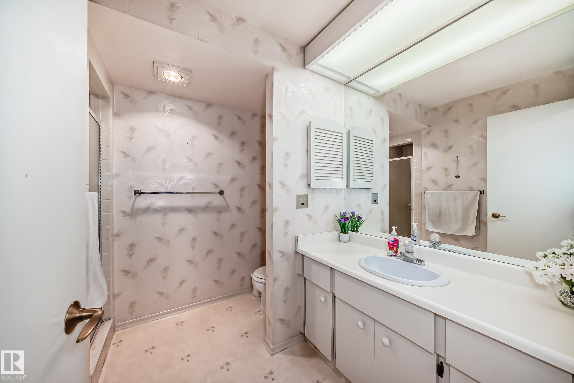 https://zimg.paragon.ice.com/ParagonImages/Property/PM/RAE/225401304/27/0/0/27e63f29ac17c2c90c09fac7e7e19b60/1/b18d98ffaa7c6202f837576f2138d02f/225401304-1ff51bc2-fc36-46a2-929e-61bdae30282a.JPG