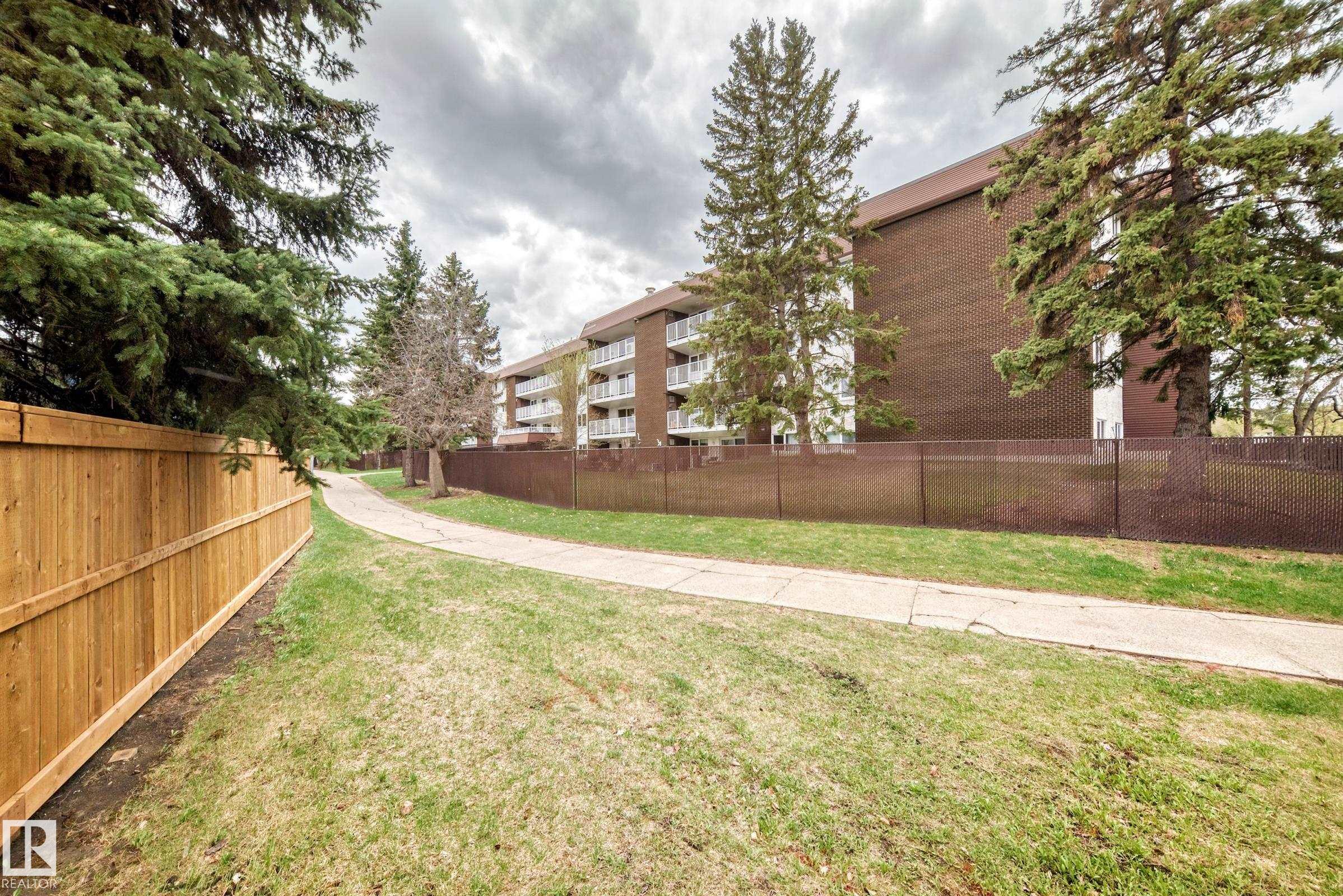 https://zimg.paragon.ice.com/ParagonImages/Property/PM/RAE/225401304/55/0/0/2504a1612975fc2797ee1892abab5f39/1/b18d98ffaa7c6202f837576f2138d02f/225401304-292a81e8-fc25-4ec8-8aa6-20fc68fb21ce.JPG