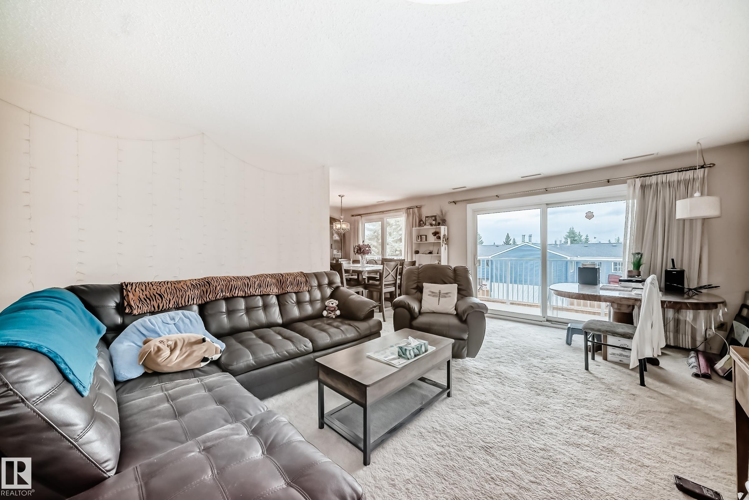 https://zimg.paragon.ice.com/ParagonImages/Property/PM/RAE/225401304/8/0/0/ffdfce3ebdd3397da62ed6b8bfc1ab7a/1/b18d98ffaa7c6202f837576f2138d02f/225401304-5e214eda-974f-4392-99cd-b6fa25973cbd.JPG