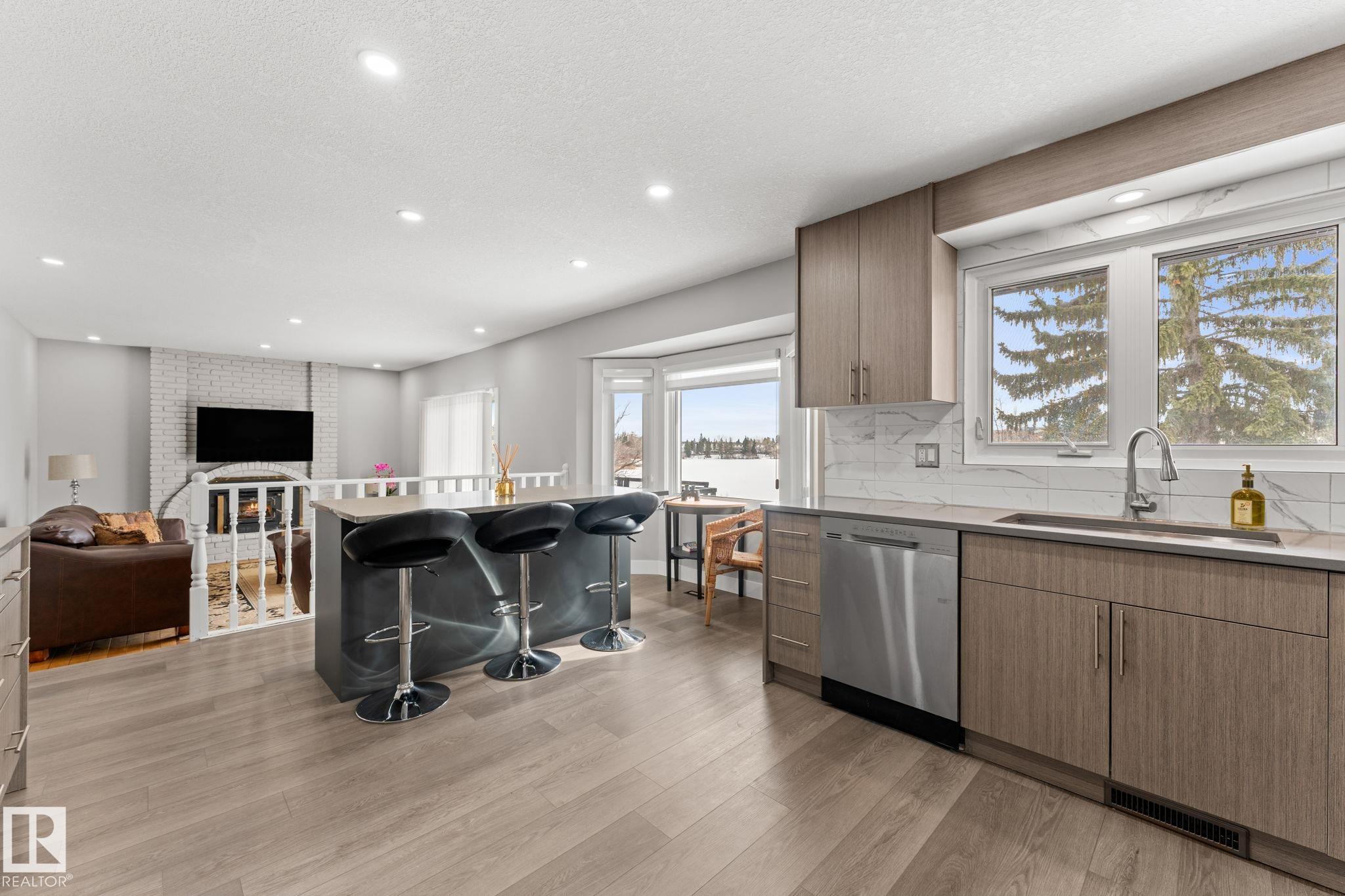 Photo 21 at 10673 161 Avenue NW, Beaumaris, Edmonton