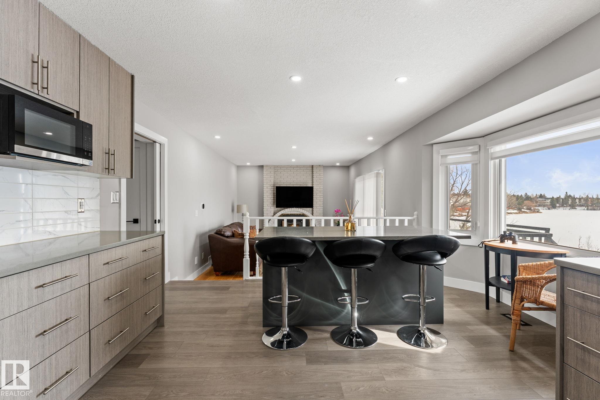 Photo 22 at 10673 161 Avenue NW, Beaumaris, Edmonton