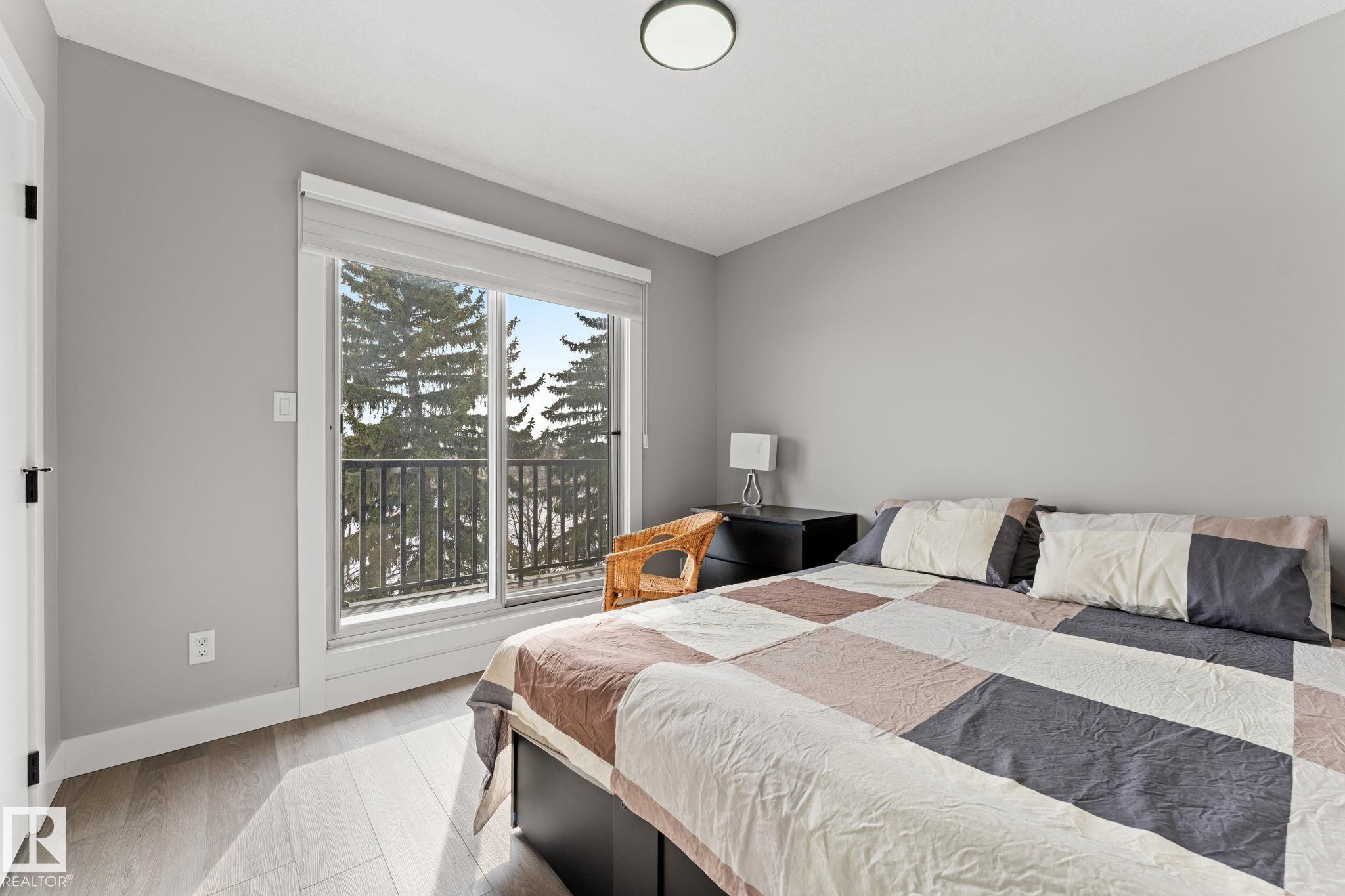 Photo 27 at 10673 161 Avenue NW, Beaumaris, Edmonton