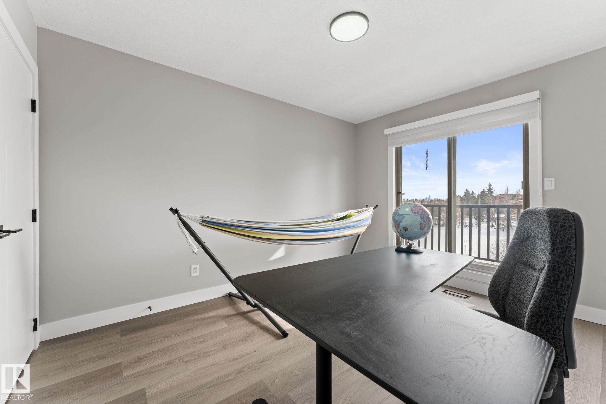 Photo 28 at 10673 161 Avenue NW, Beaumaris, Edmonton