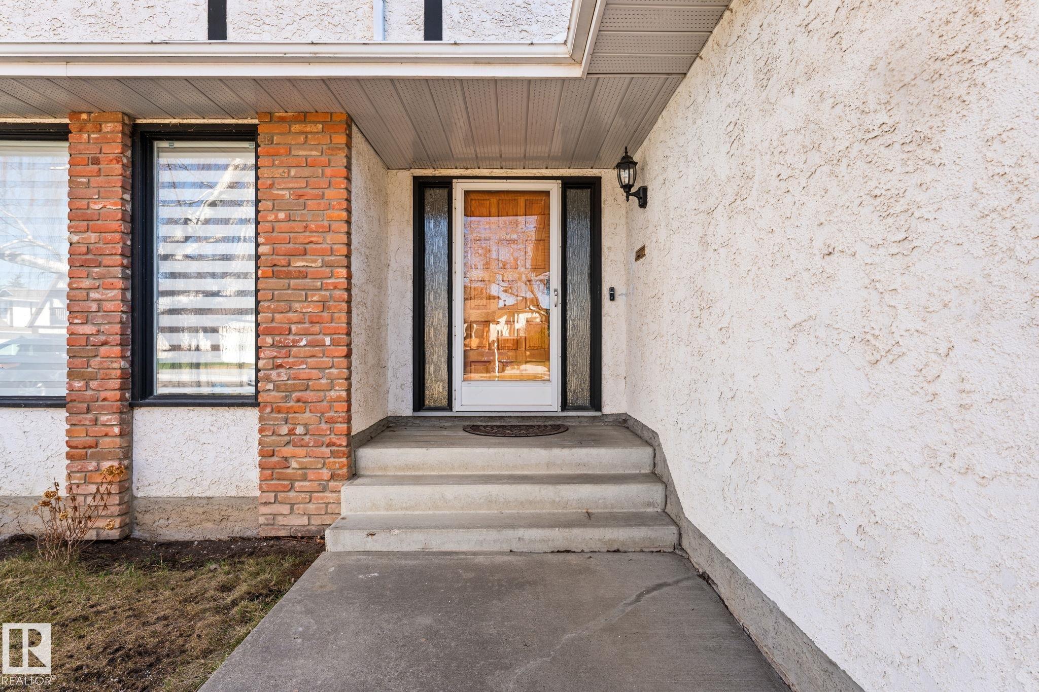 10673 161 Avenue NW, Beaumaris, Edmonton