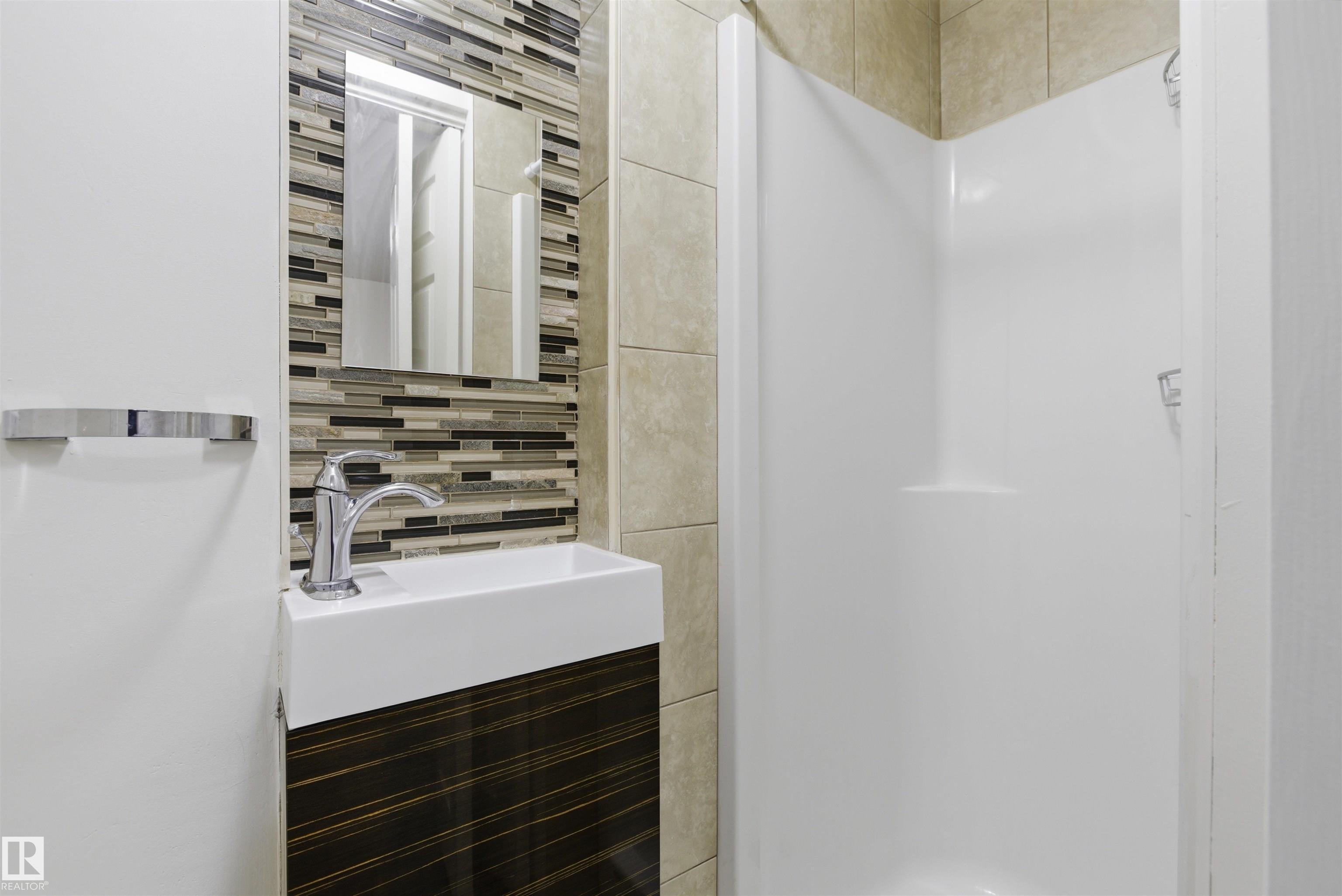 Photo 34 at 7604 142 Avenue NW, Kildare, Edmonton