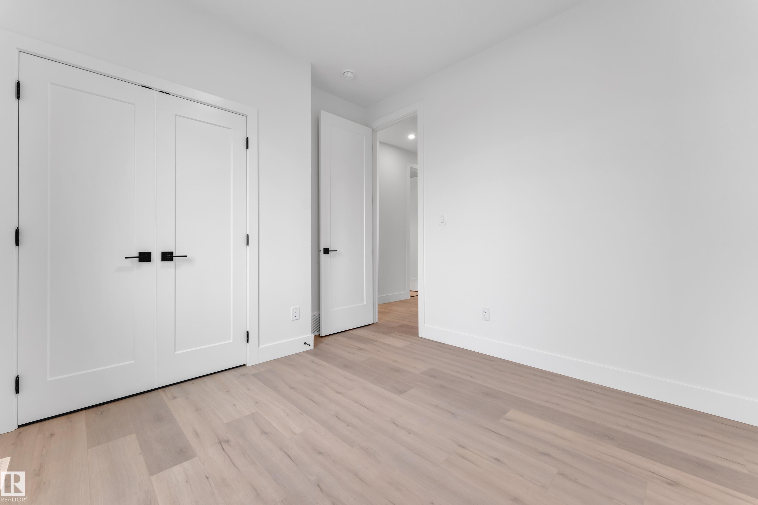 https://zimg.paragon.ice.com/ParagonImages/Property/PM/RAE/225401311/46/0/0/db5098d663854693d4df83dfe0766e3c/1/9212ff052fbe652b07643b4023cbd0d9/225401311-4a81653c-6bd9-4280-b759-39ac5a073bd7.JPG