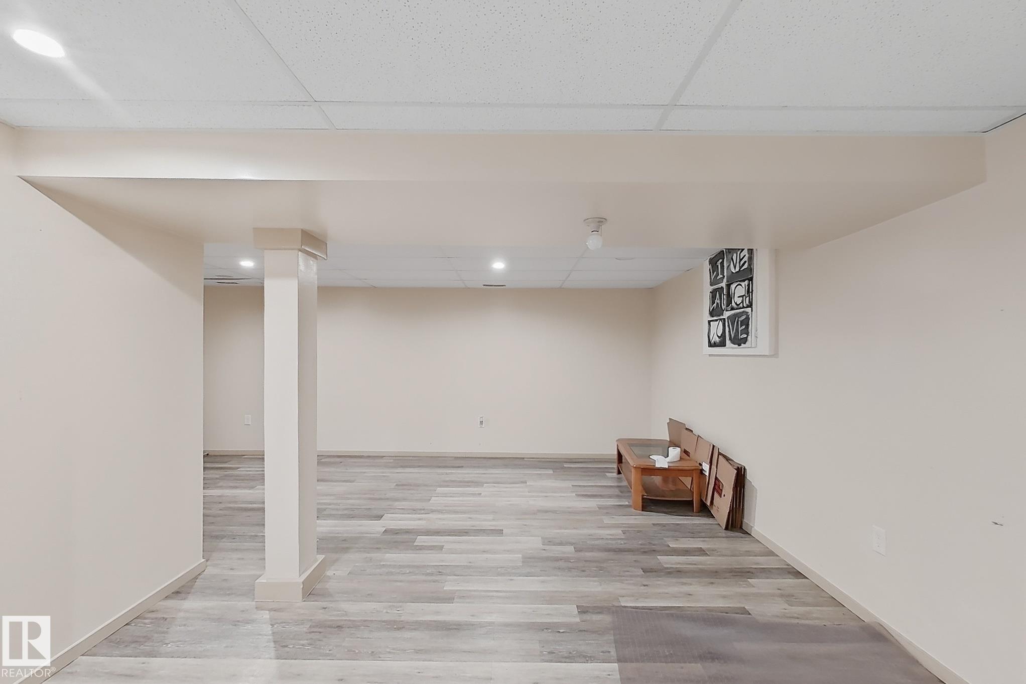 Photo 18 at 5514 93a Avenue NW, Ottewell, Edmonton