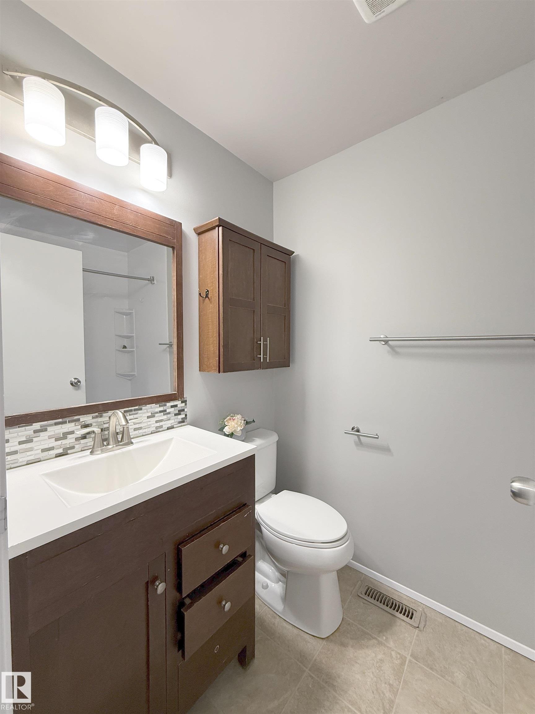 Photo 21 at 5514 93a Avenue NW, Ottewell, Edmonton