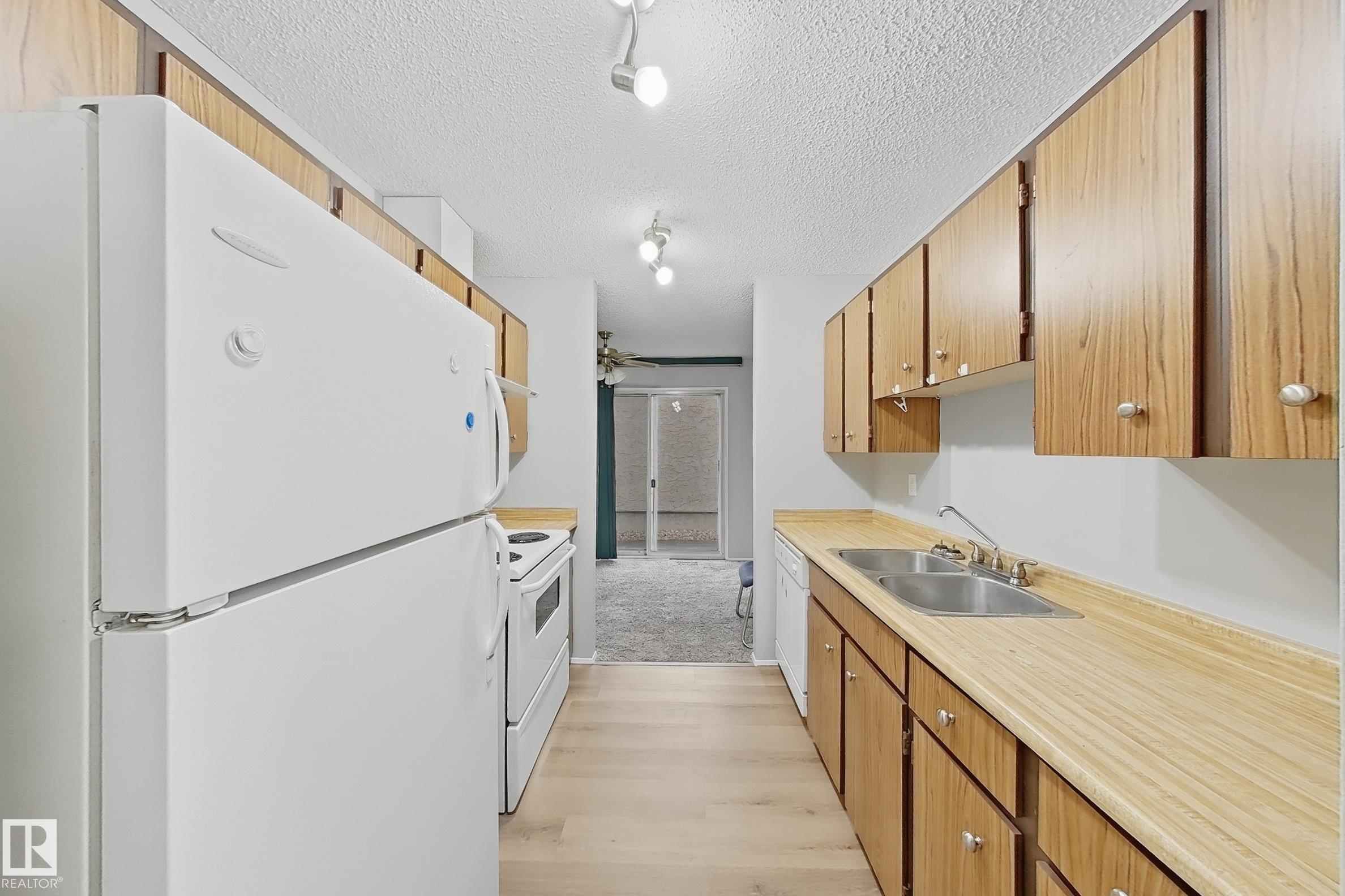 Photo 7 at 5514 93a Avenue NW, Ottewell, Edmonton
