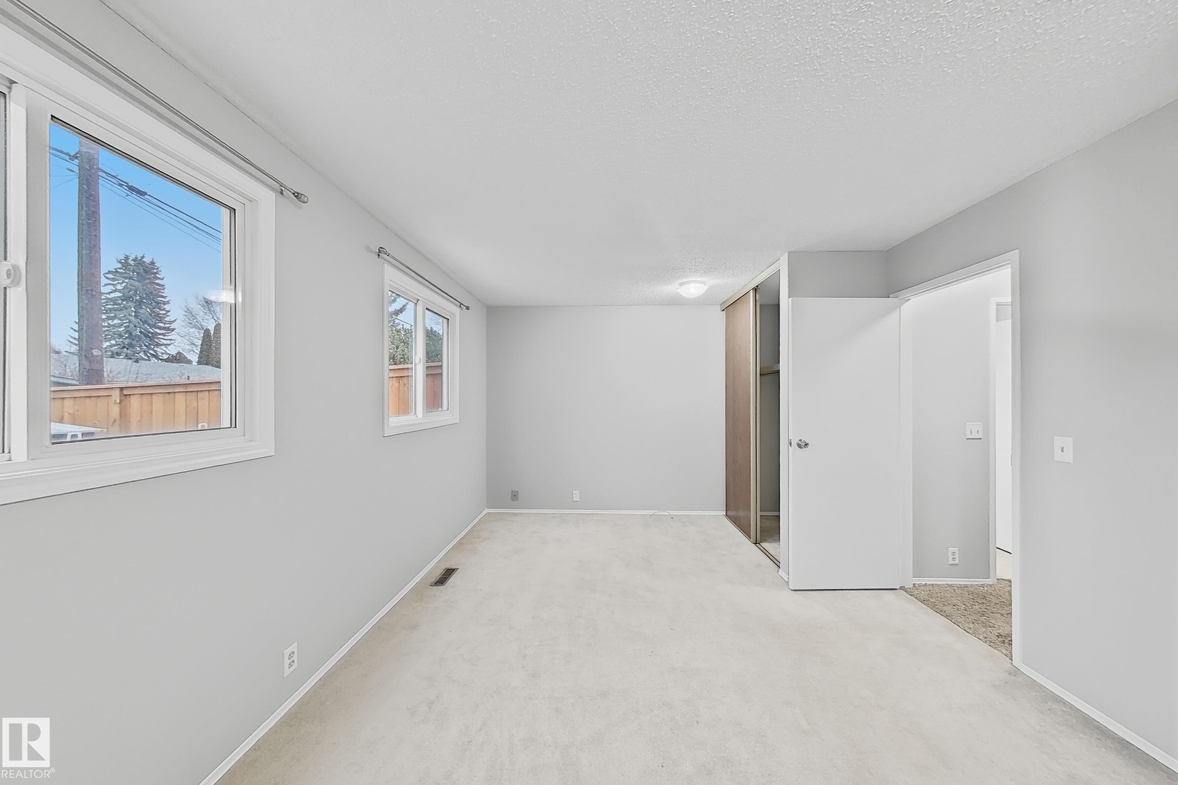 Photo 9 at 5514 93a Avenue NW, Ottewell, Edmonton