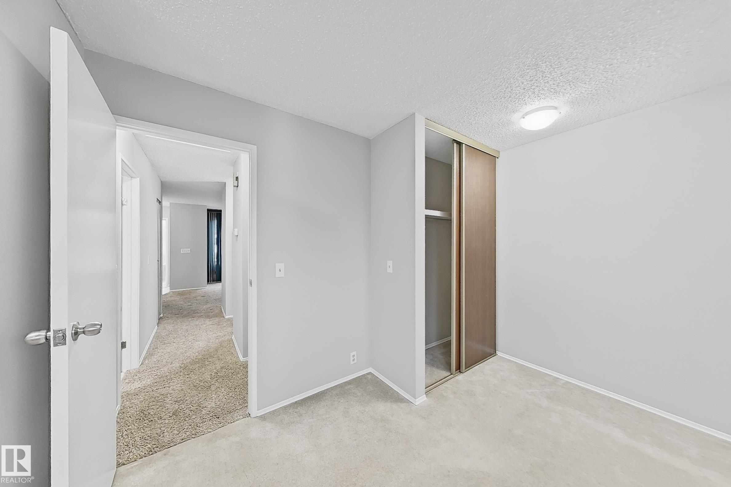 Photo 10 at 5514 93a Avenue NW, Ottewell, Edmonton