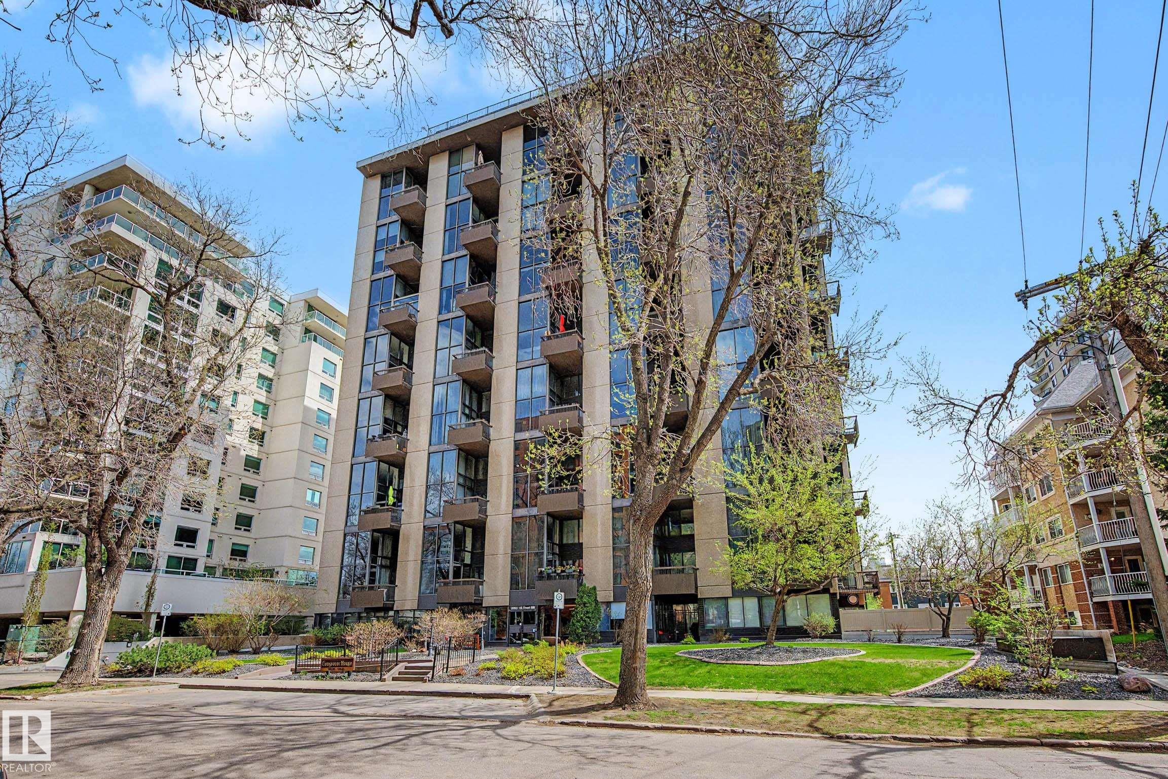 1205 - 10045 118 Street NW, Wîhkwêntôwin, Edmonton
