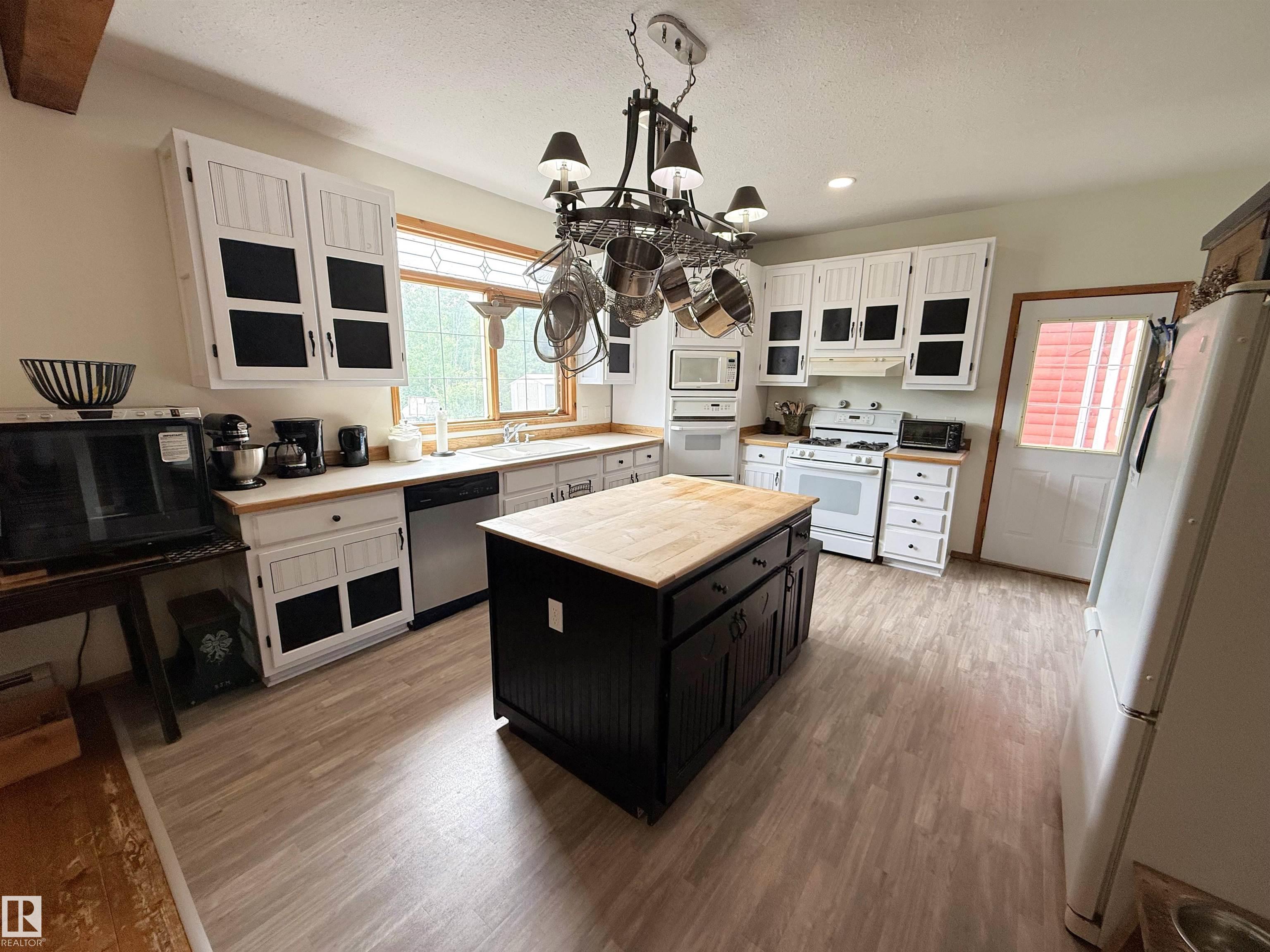 2544 Hwy 770, None, Rural Leduc County